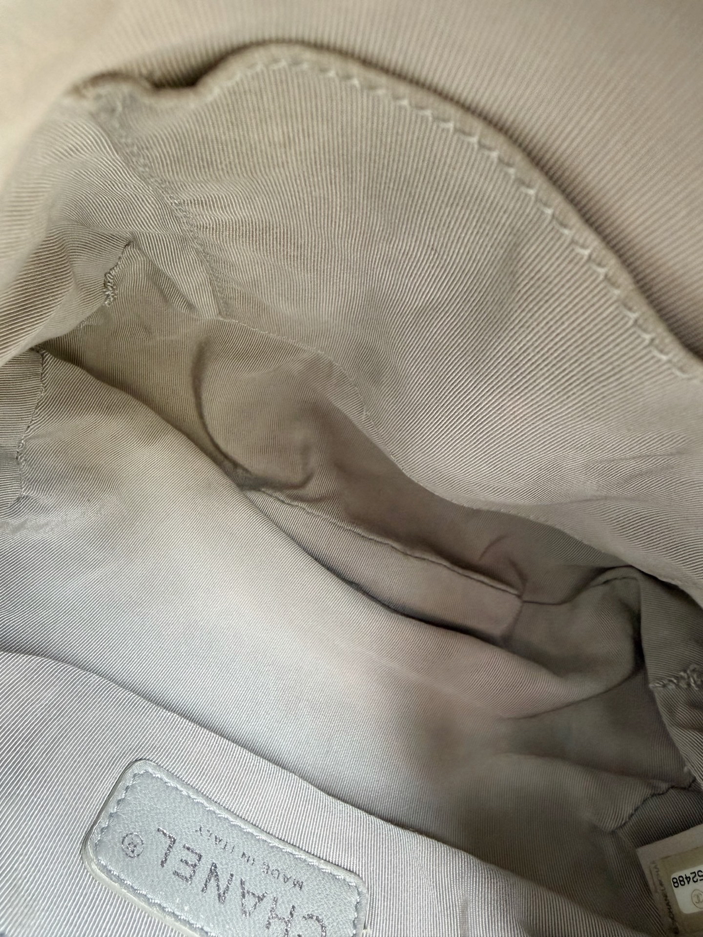 【預訂貨品】Chanel米色泡芙雲朵包