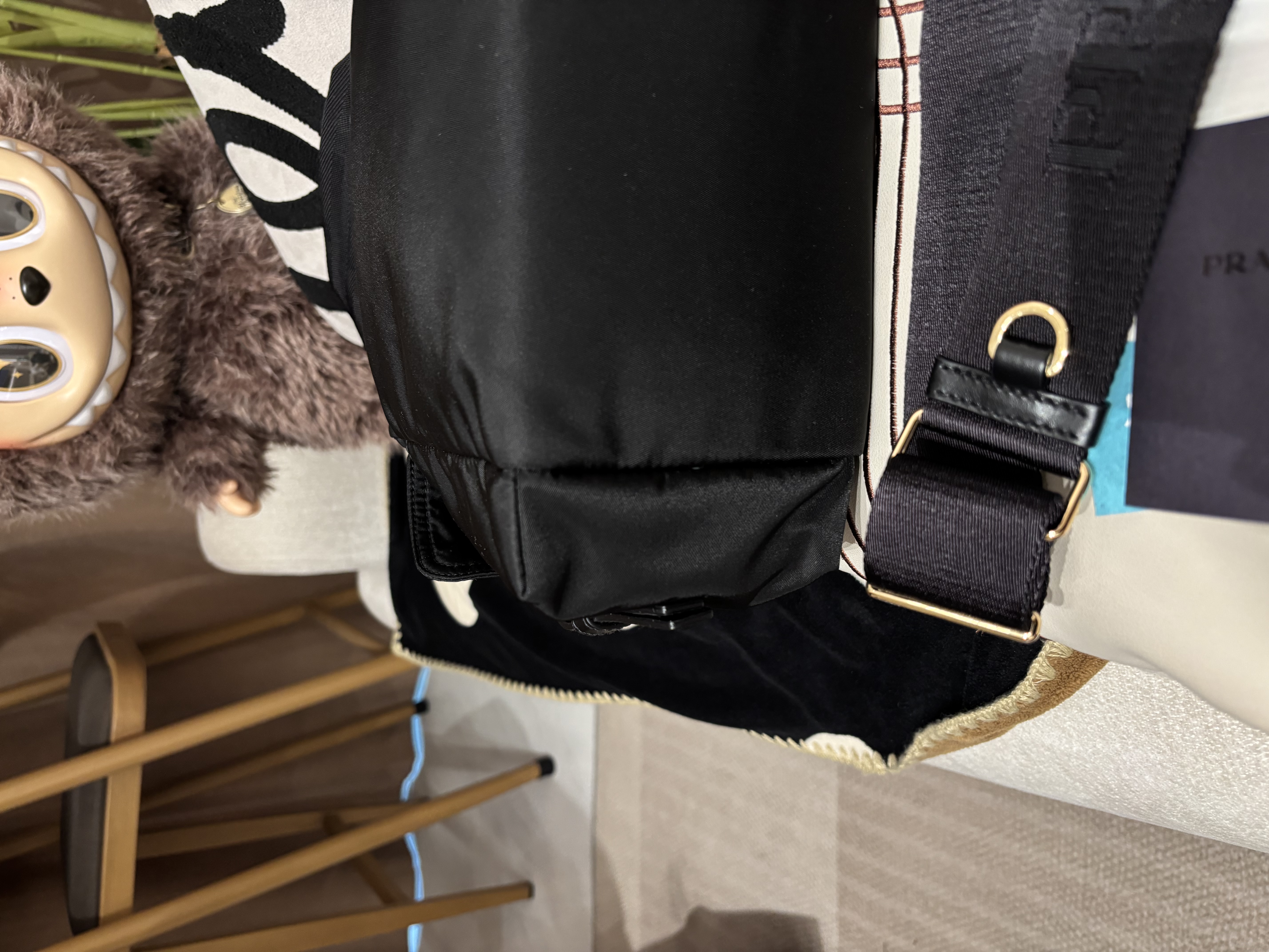 Prada re-nylon explore 晶片新款，黑金✅ booklet dust bag 