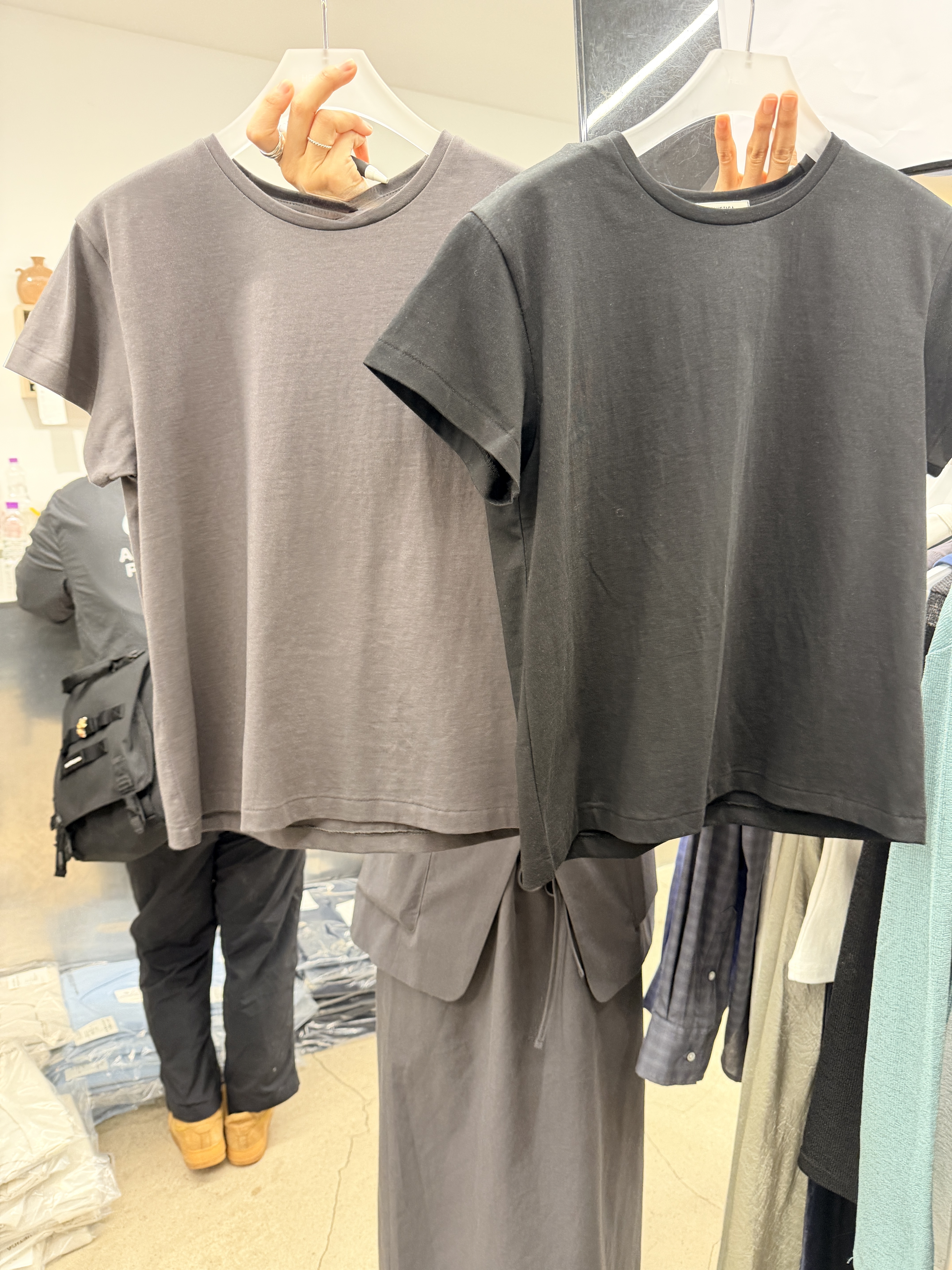 Colourful fit cutting basic tee