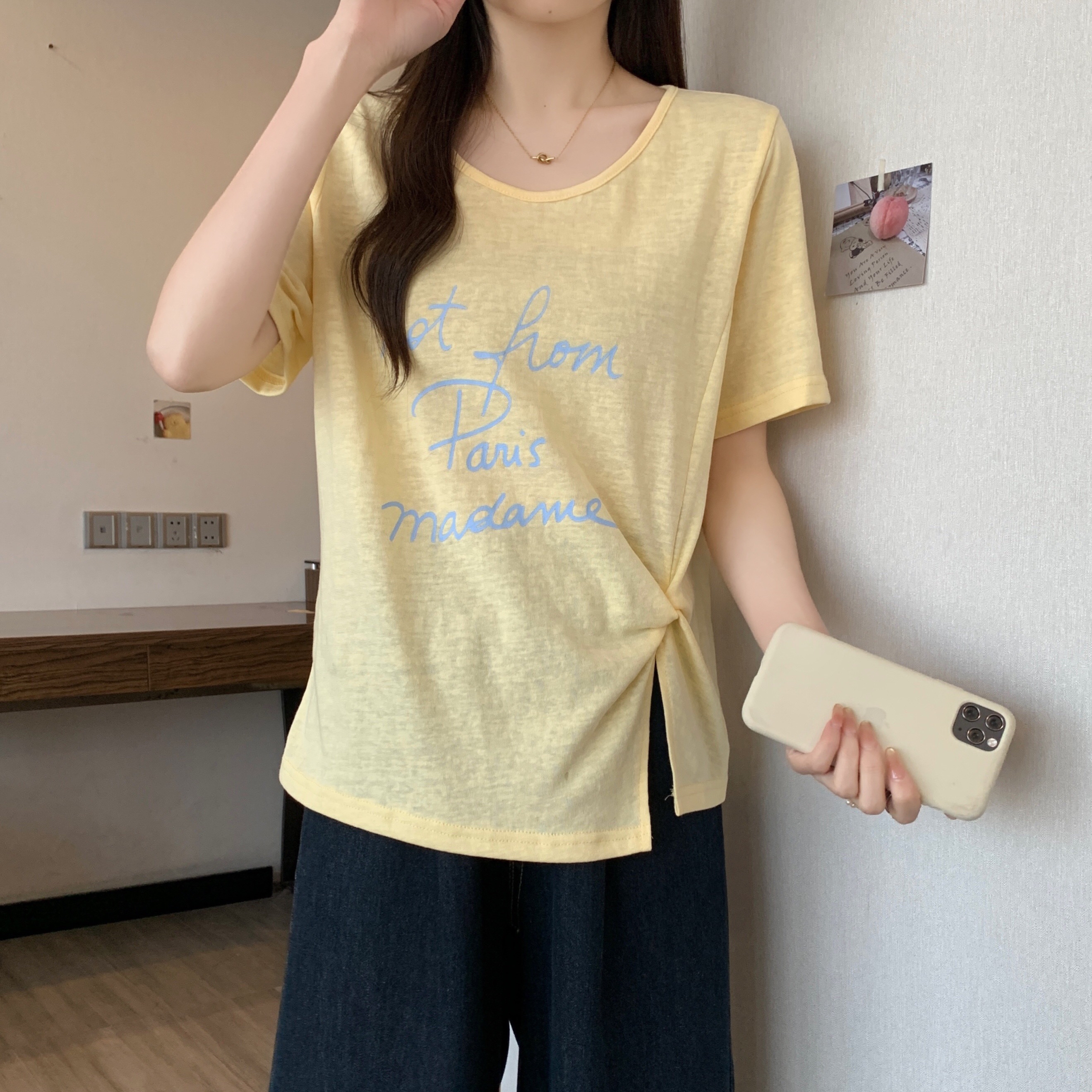 B23(80838) 韩系糖果色系字母印花设计感下摆边扭结开角3色上衣