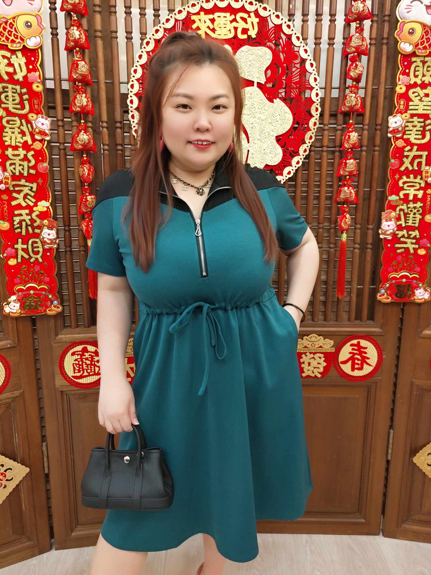 DBB03 CL181507 拼色拉链束腰连衣裙