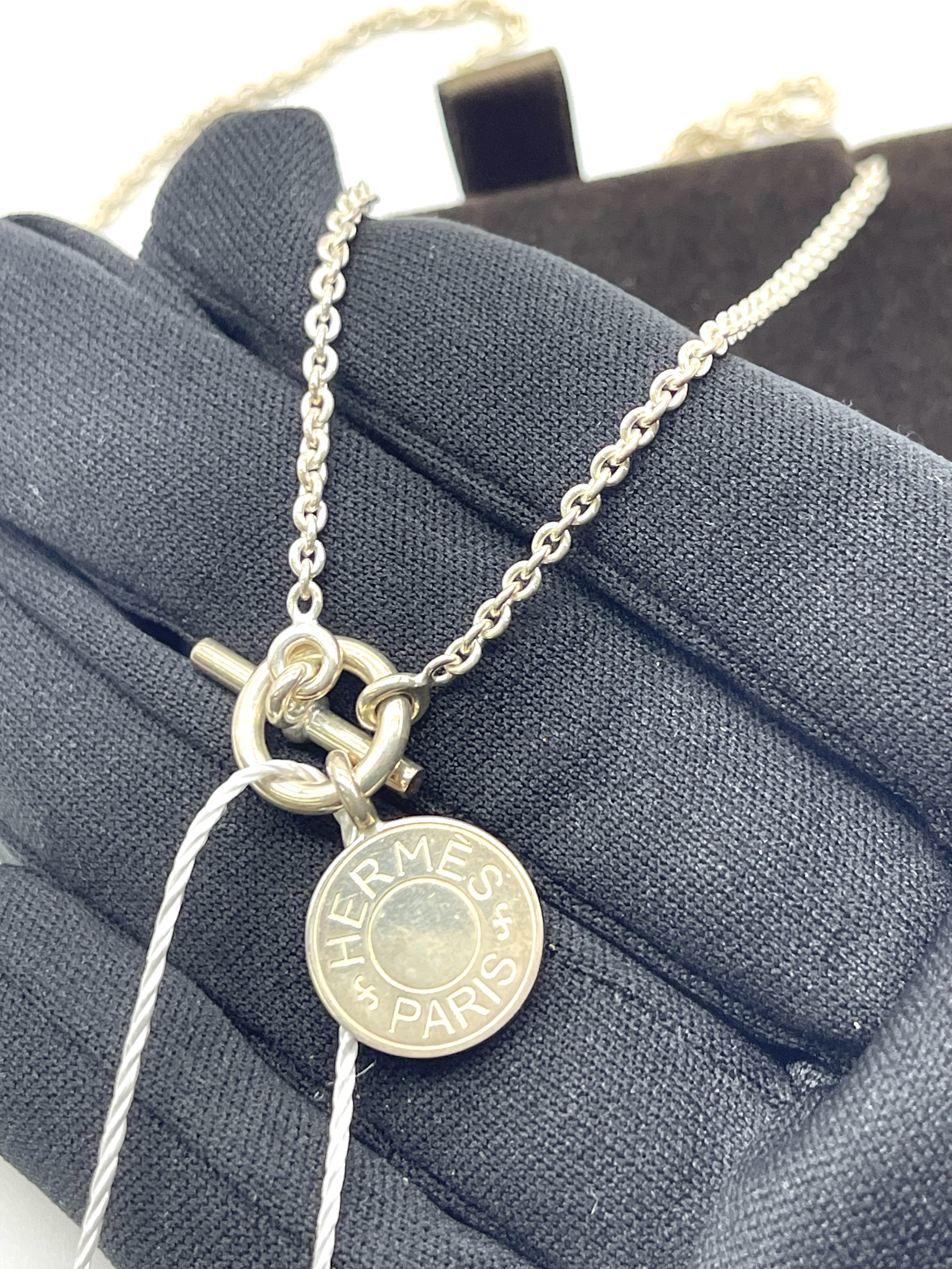 Pre-owned Hermès Amulettes Ex-Libris / Product Code: 26040108