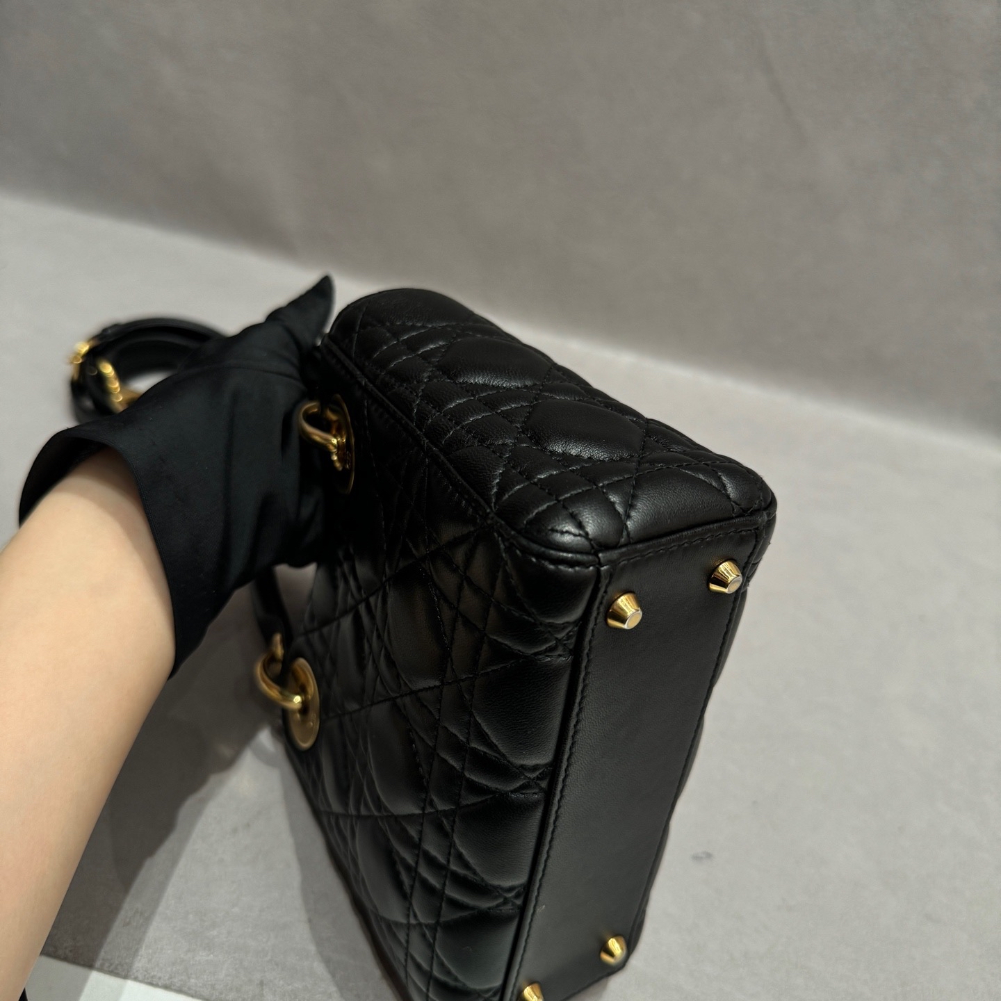 【預訂貨品】Dior Lady Dior三格黑金羊皮戴妃包