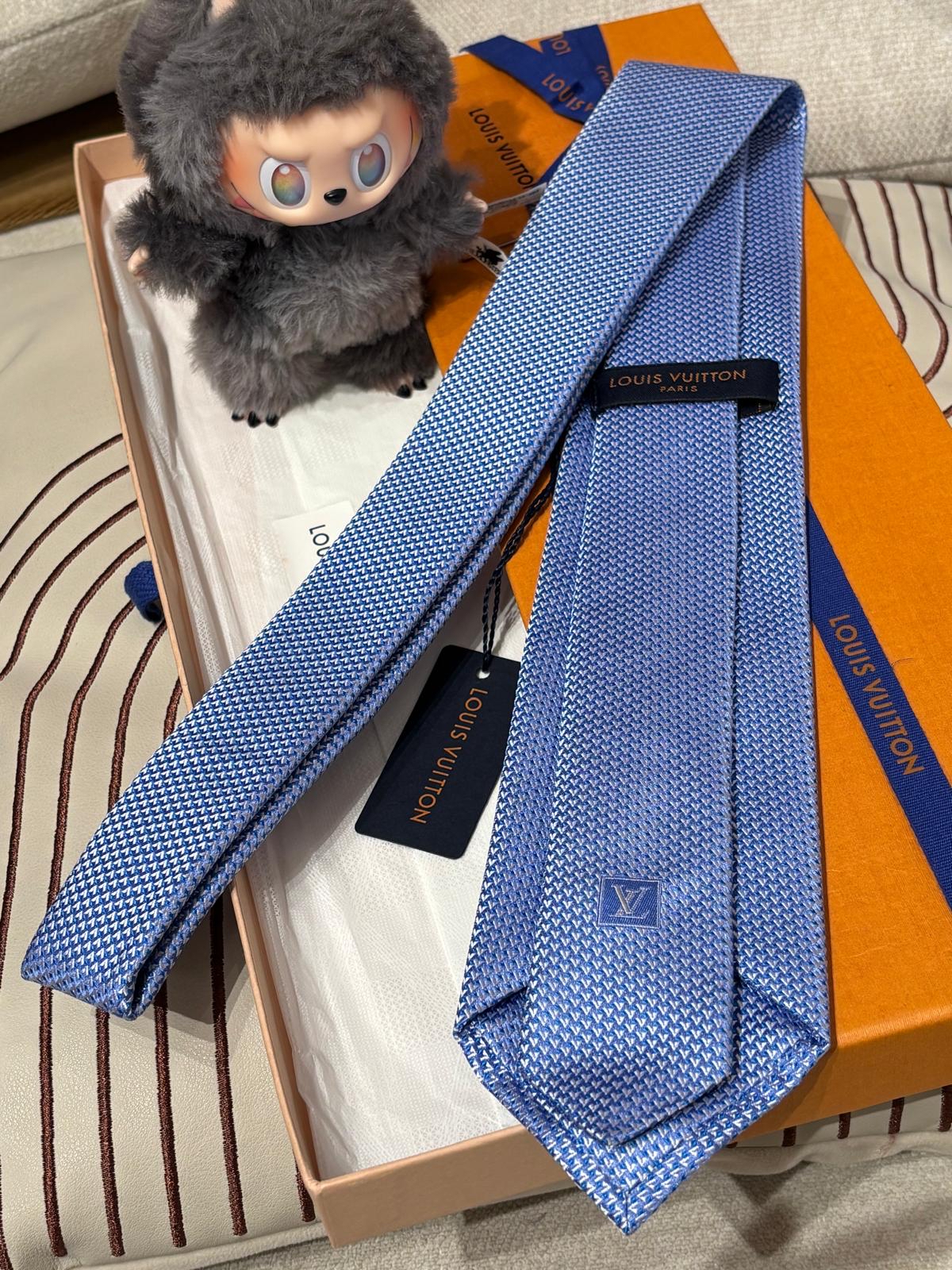 全新 Lv tie  100%Authentic ,brand new全新 ✅box