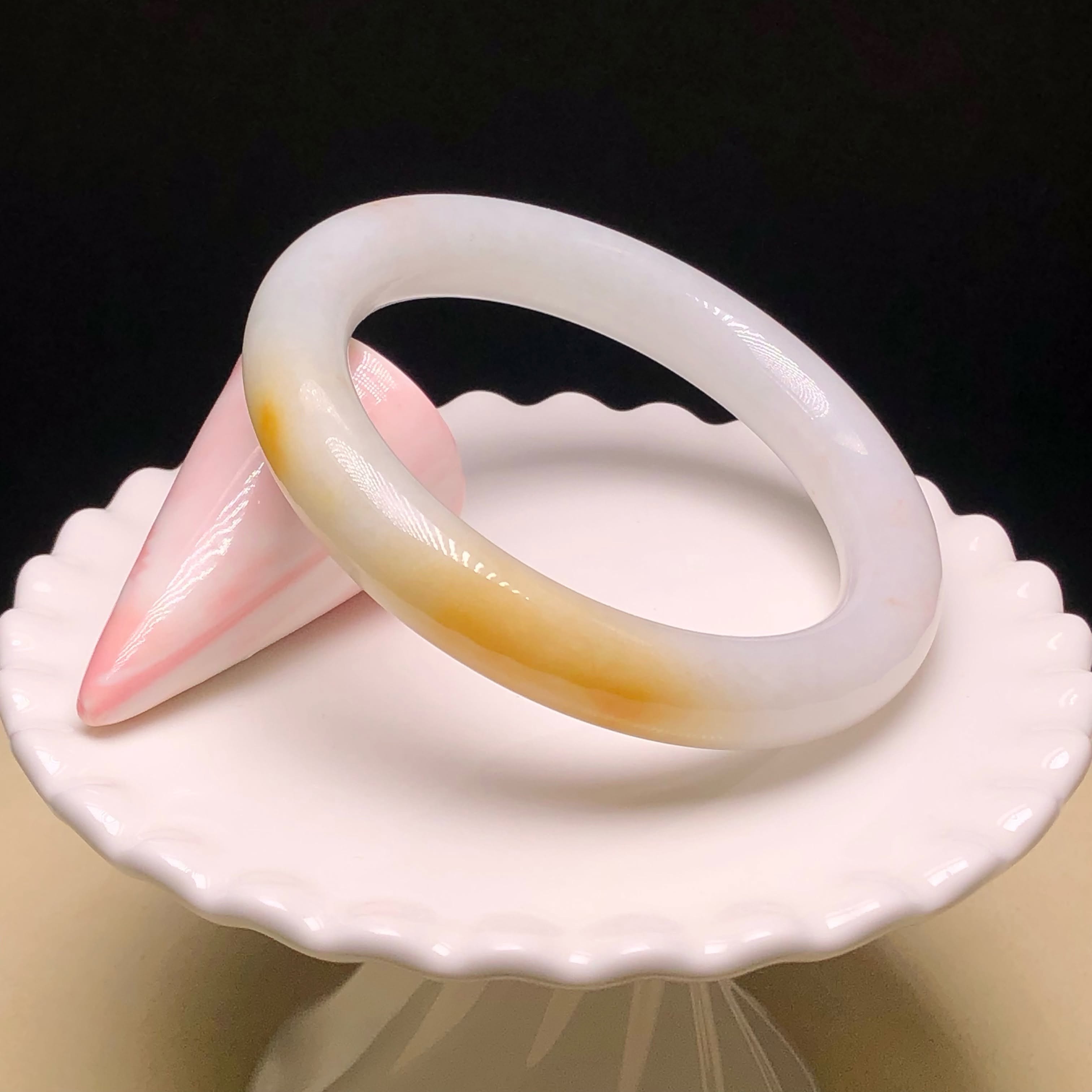 C06814 榚花糕圓鐲58.2mm