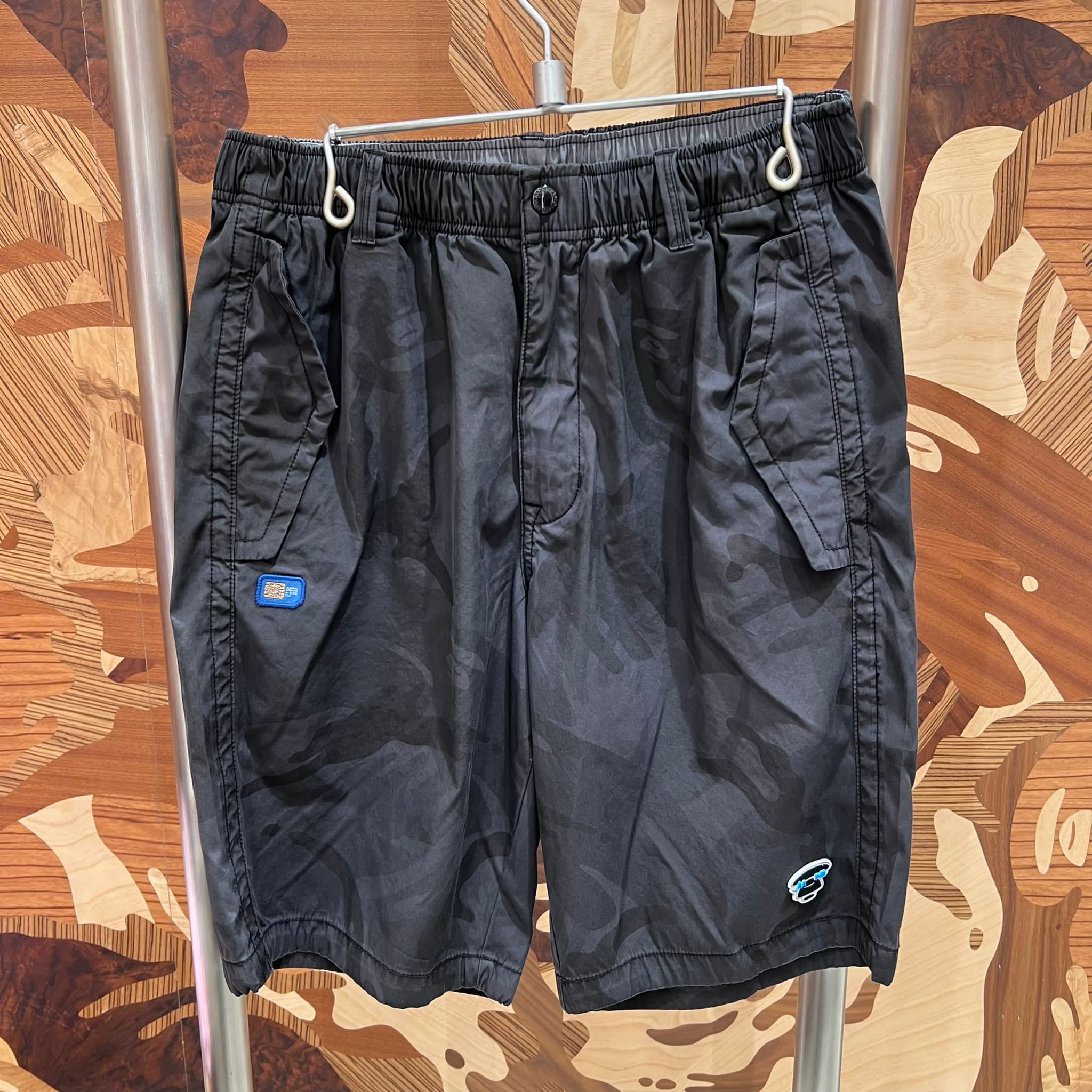 AAPE AAPEUNVS camo shorts (D614)