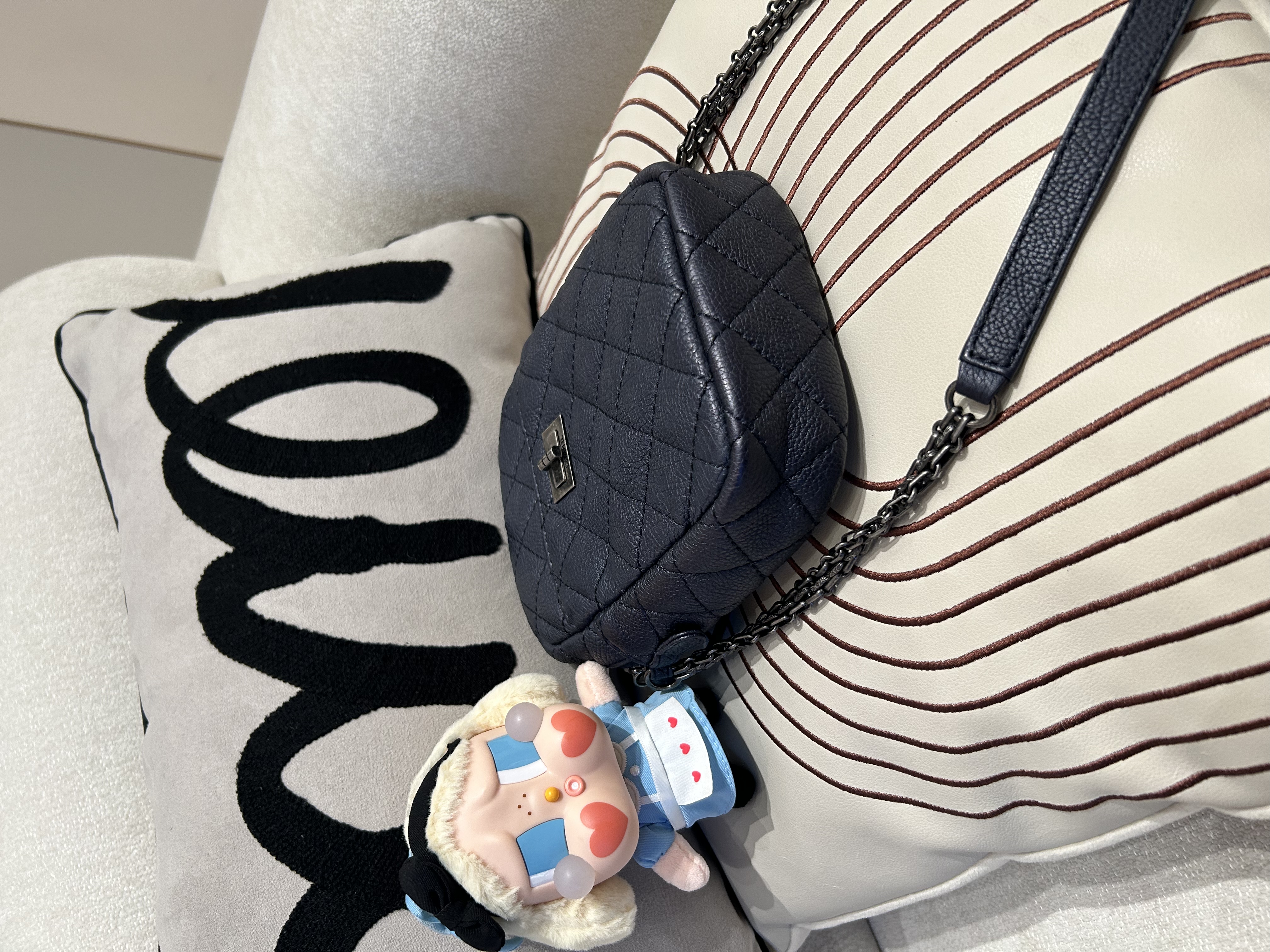 CHANEL 2.55 CROSSBODY BAG 牛皮 100%Authentic,95%new ✅22貼✅dust bag 
