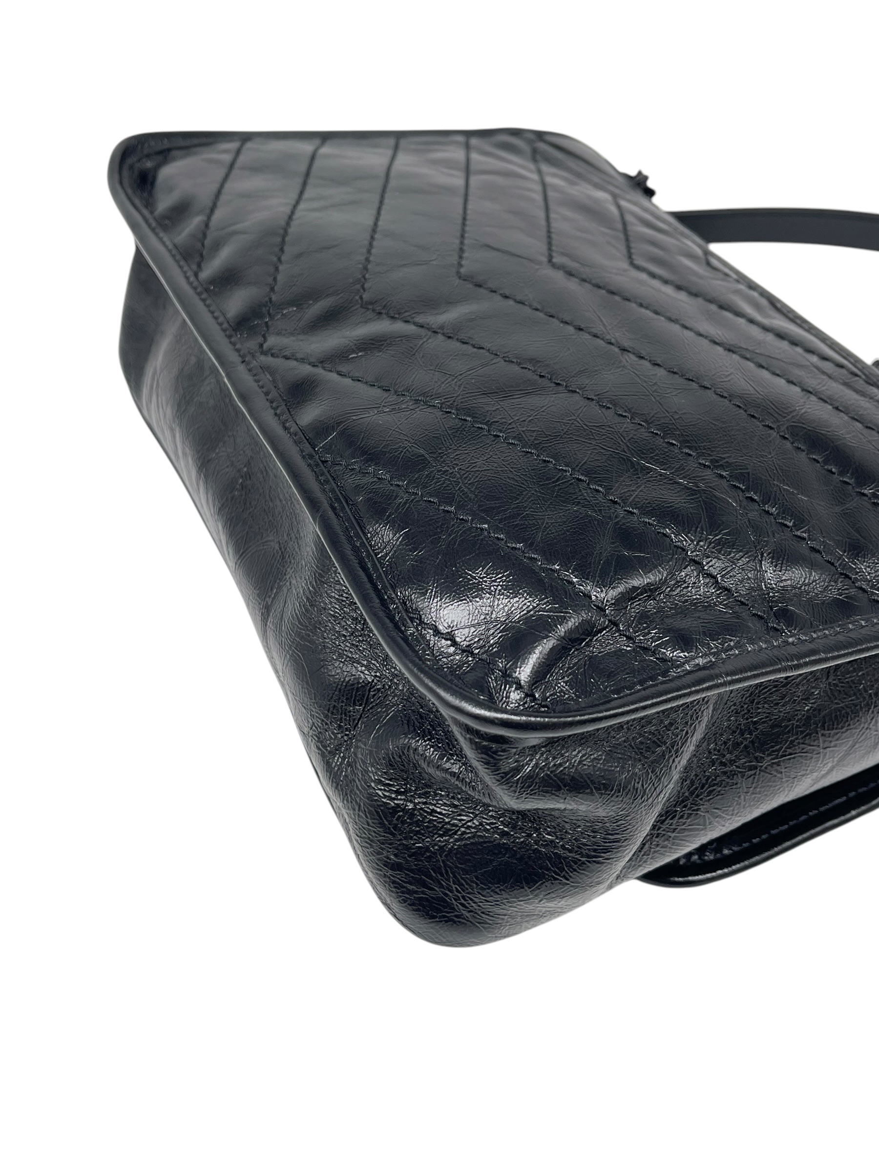Pre-owned YSL Niki / Product Code: 070903