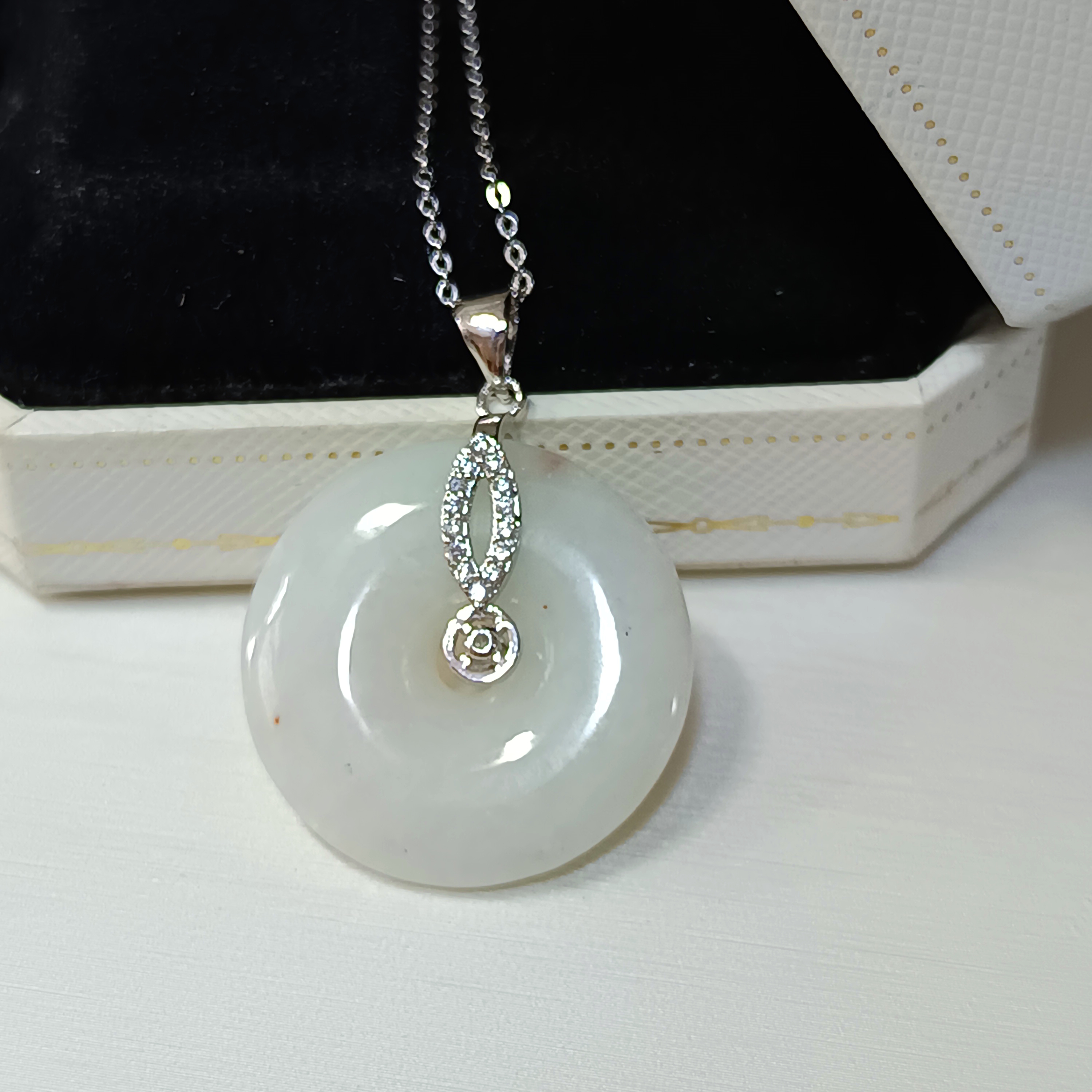 特價品‼️天然糯種豆色翡翠平安扣注白金吊墜（送注白金鍊）