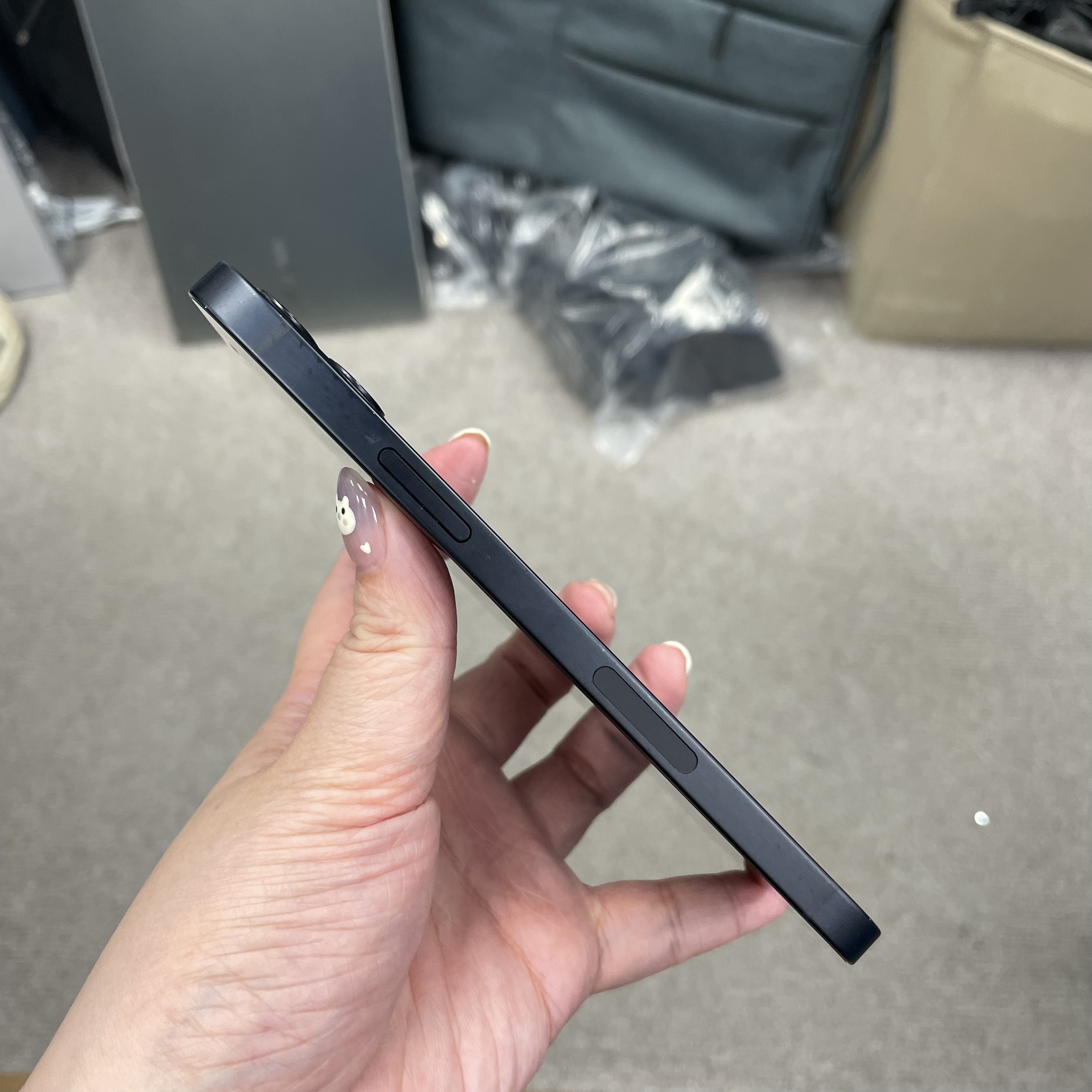 *6751 12 勁靚機 128GB 電84 黑色 black