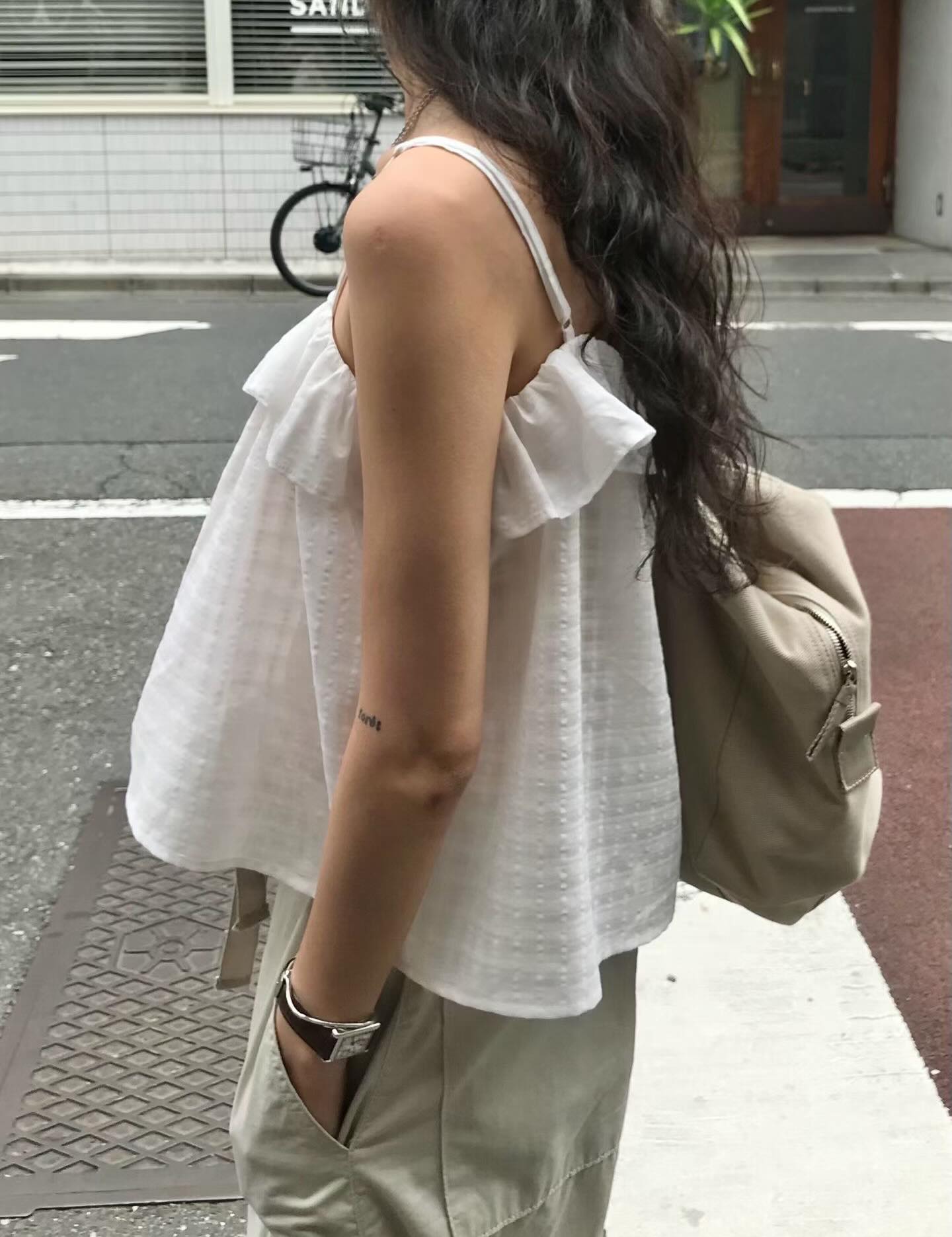 韓系荷葉邊微透格紋吊帶背心