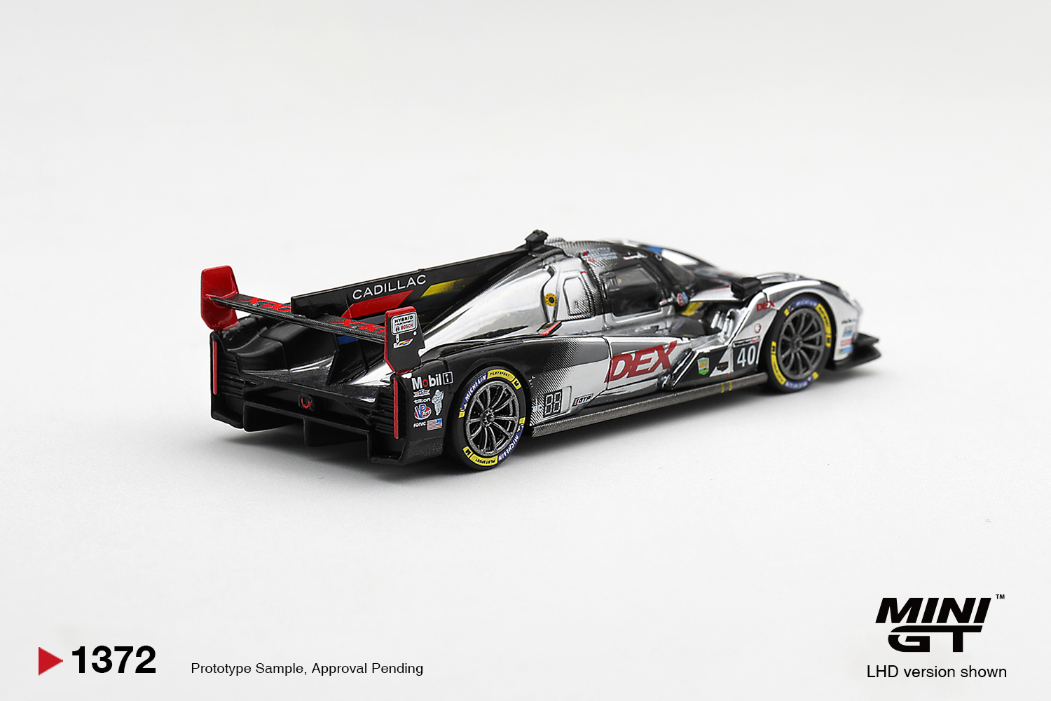 Pre Order - MINI GT ( MGT01372-L ) Cadillac V-Series.R #40 Cadillac Wayne Taylor Racing  2025 IMSA Daytona 24 Hrs / MINIGT 預訂優惠價 Pre-Order Price: HK$116