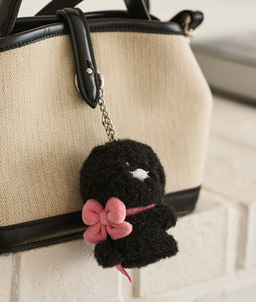 黑色 粉紅 春植 公仔鎖匙扣 (一套兩個)