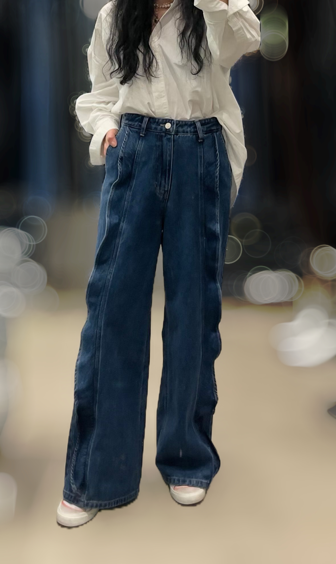 Stylish ruffle wide jeans 