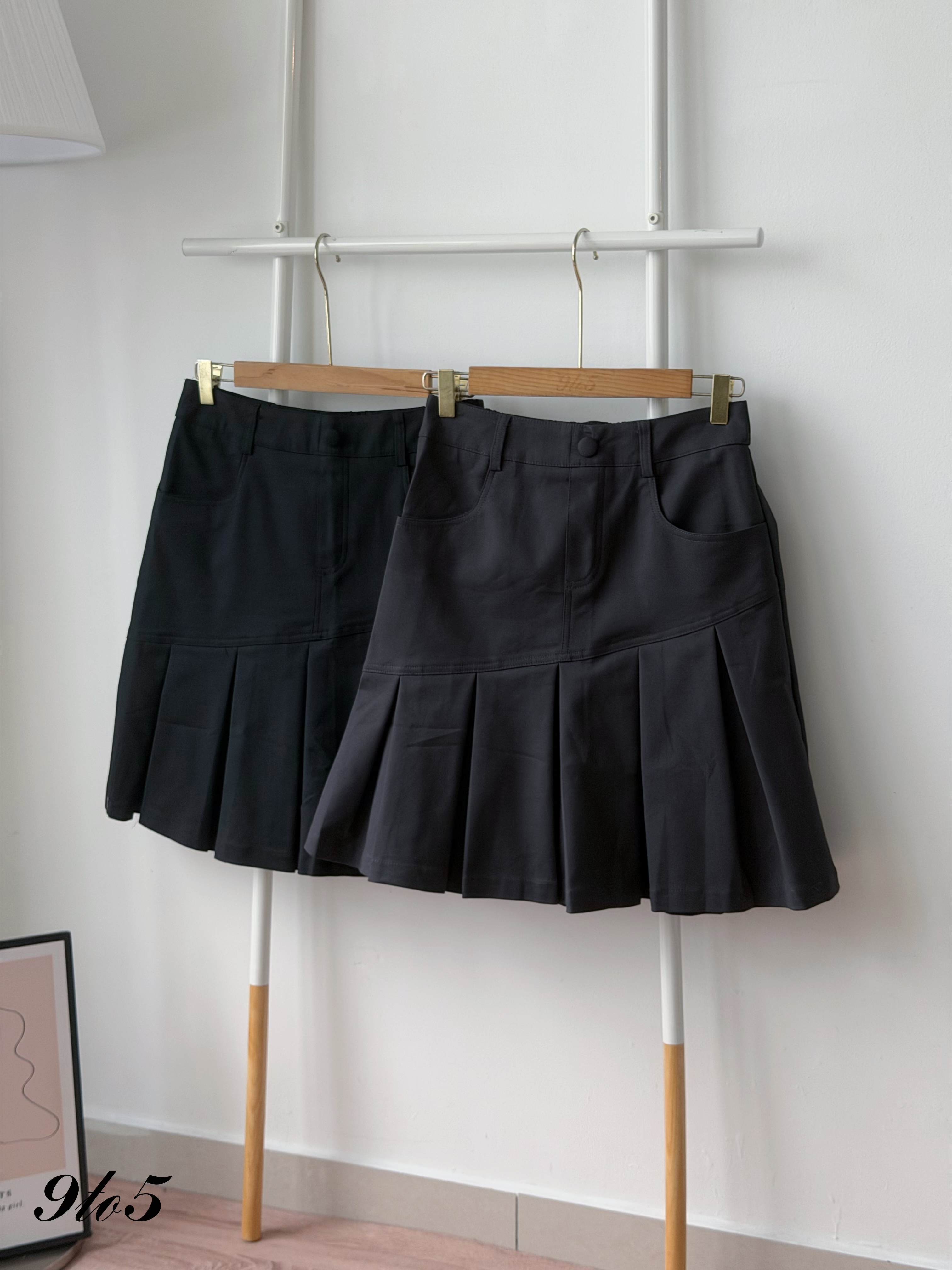 S2032 Irregular Midi Pleated Skirt - Black & Grey