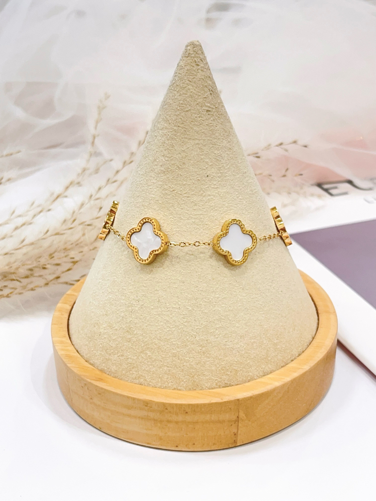 贝壳四叶草边边不同色百搭钛钢手链🍀