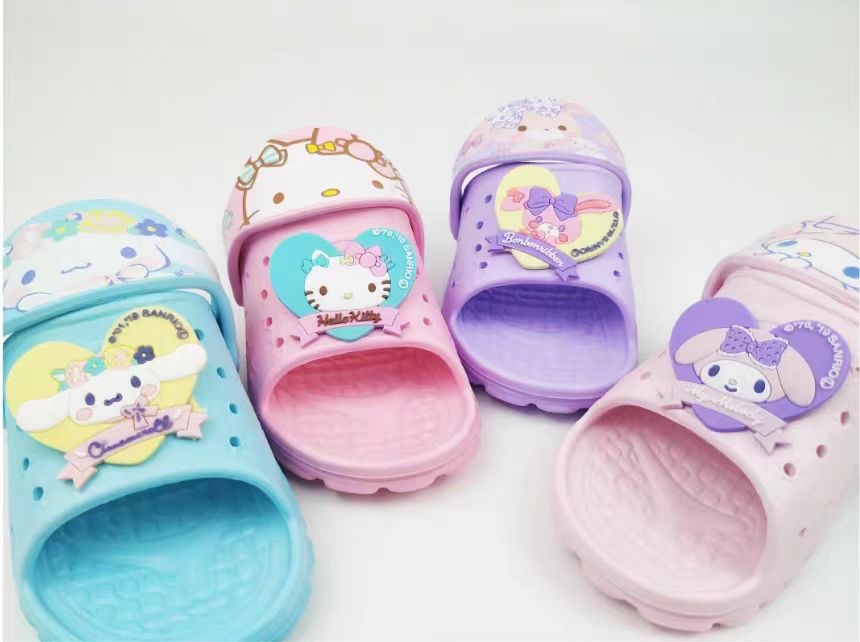 0701 三麗鷗涼鞋