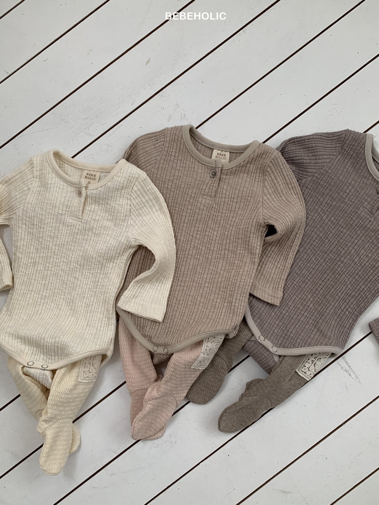 🌸預訂 韓國直送🌸🇰🇷BEBEHOLIC三色簡約羅紋長袖包屁衣