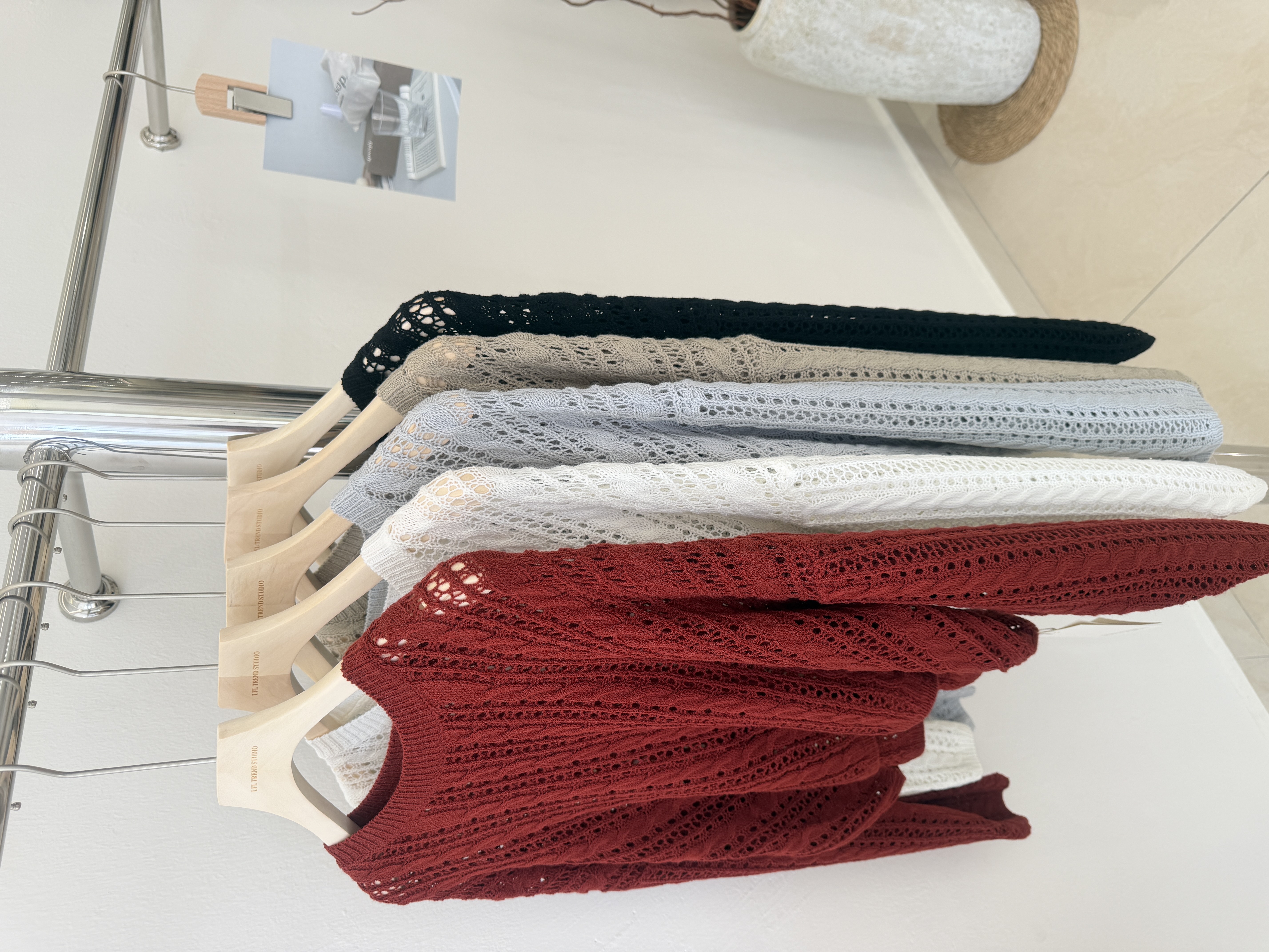 6716 韩系缕空针织长袖