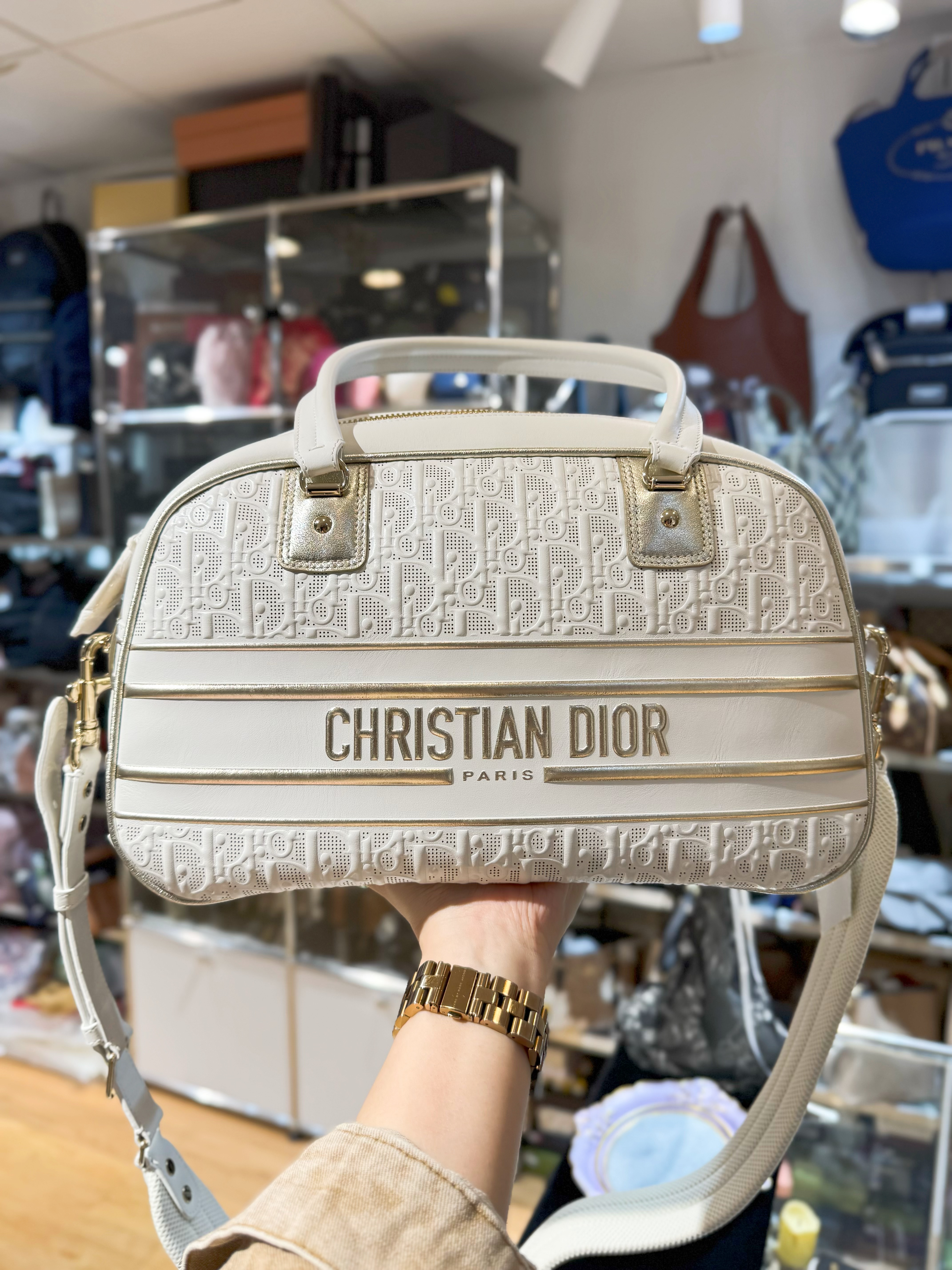 Dior Vibe bowling bag white/g