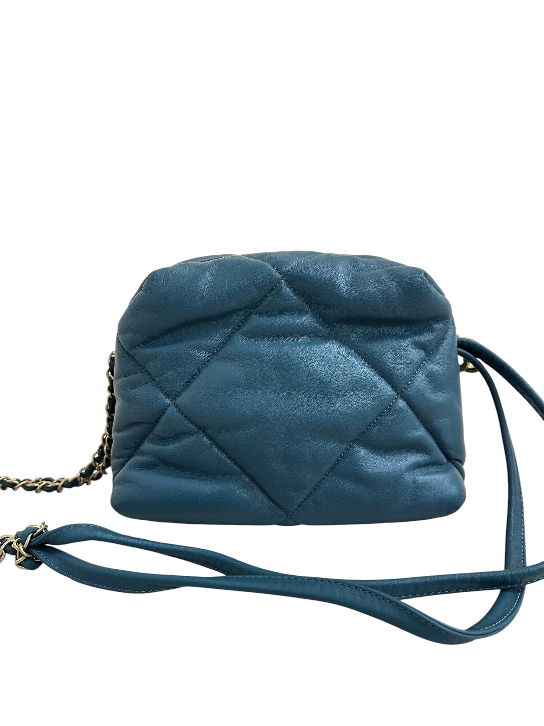 Pre-owned Chanel shoulder bag  / Product Code: 070101