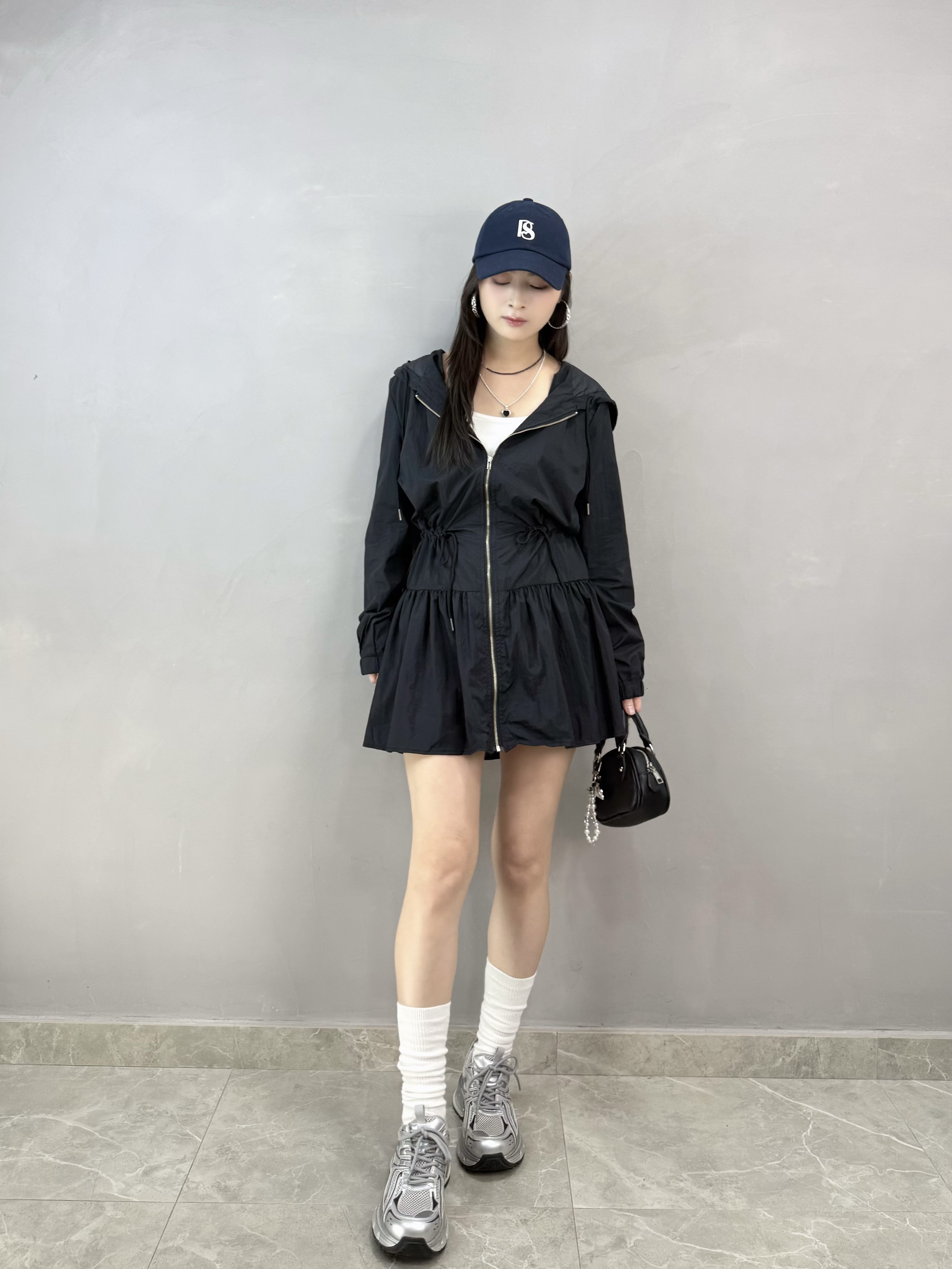 H83 束腰有帽風褸Ops 