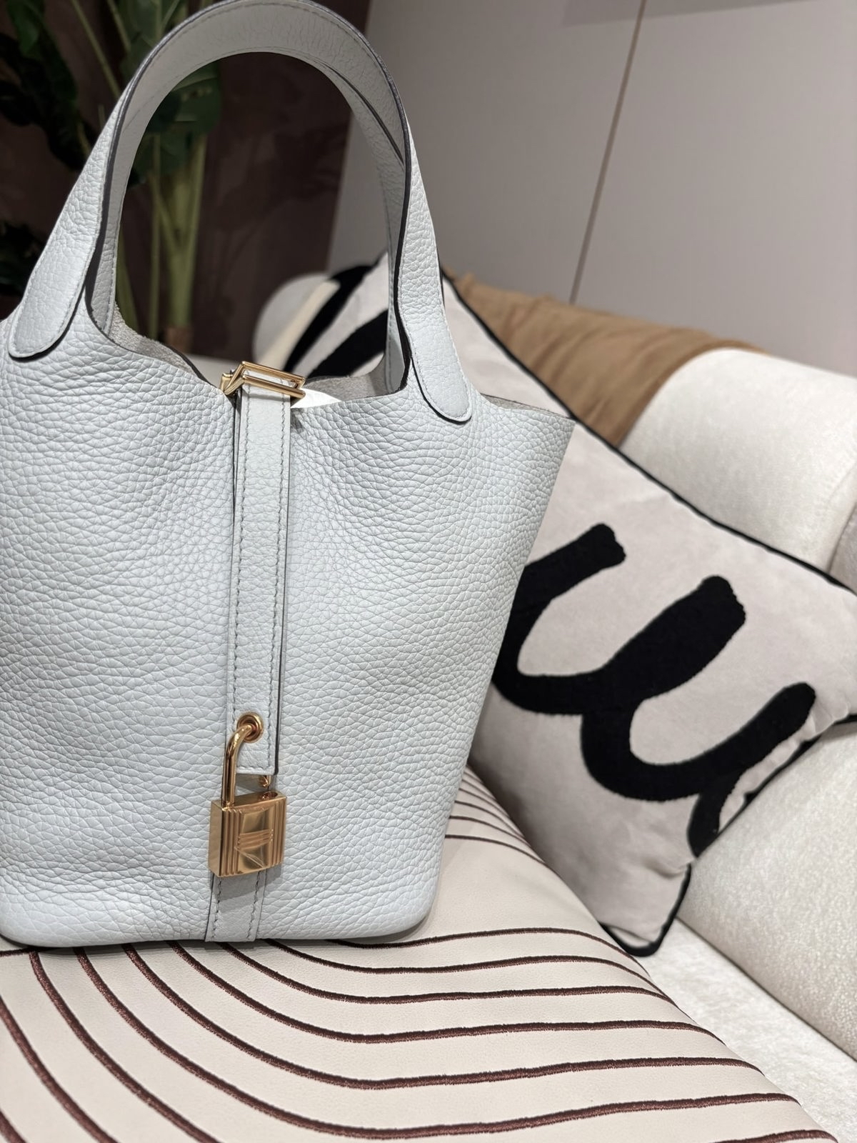 Hermes Picotin 18 Stamp B 聖杯藍金扣 100%Authentic, 95%New ☑️收據副本☑️Key Lock☑️Dust bag