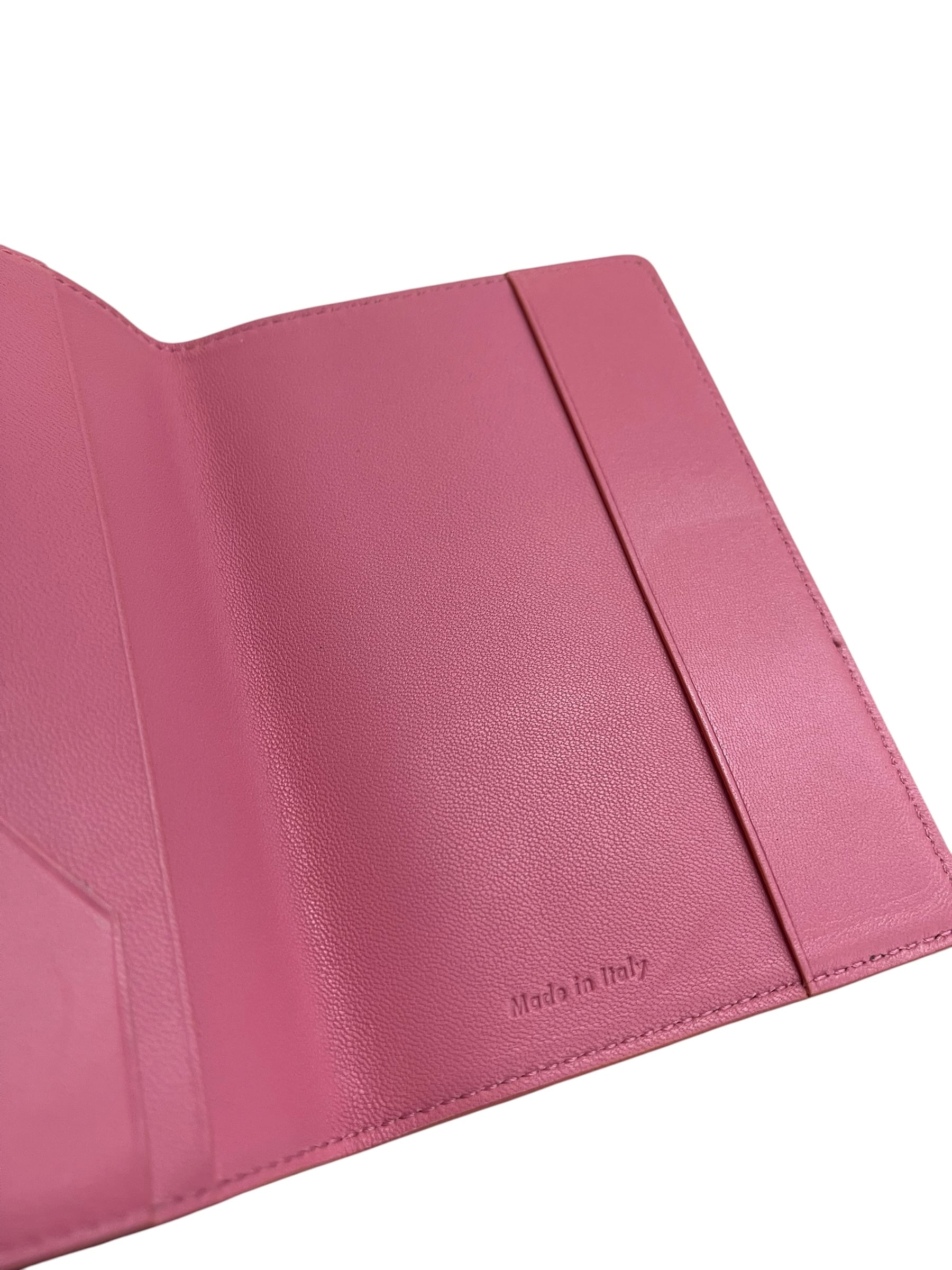 Pre-owned Celine Passport Holder / Product Code: 061912