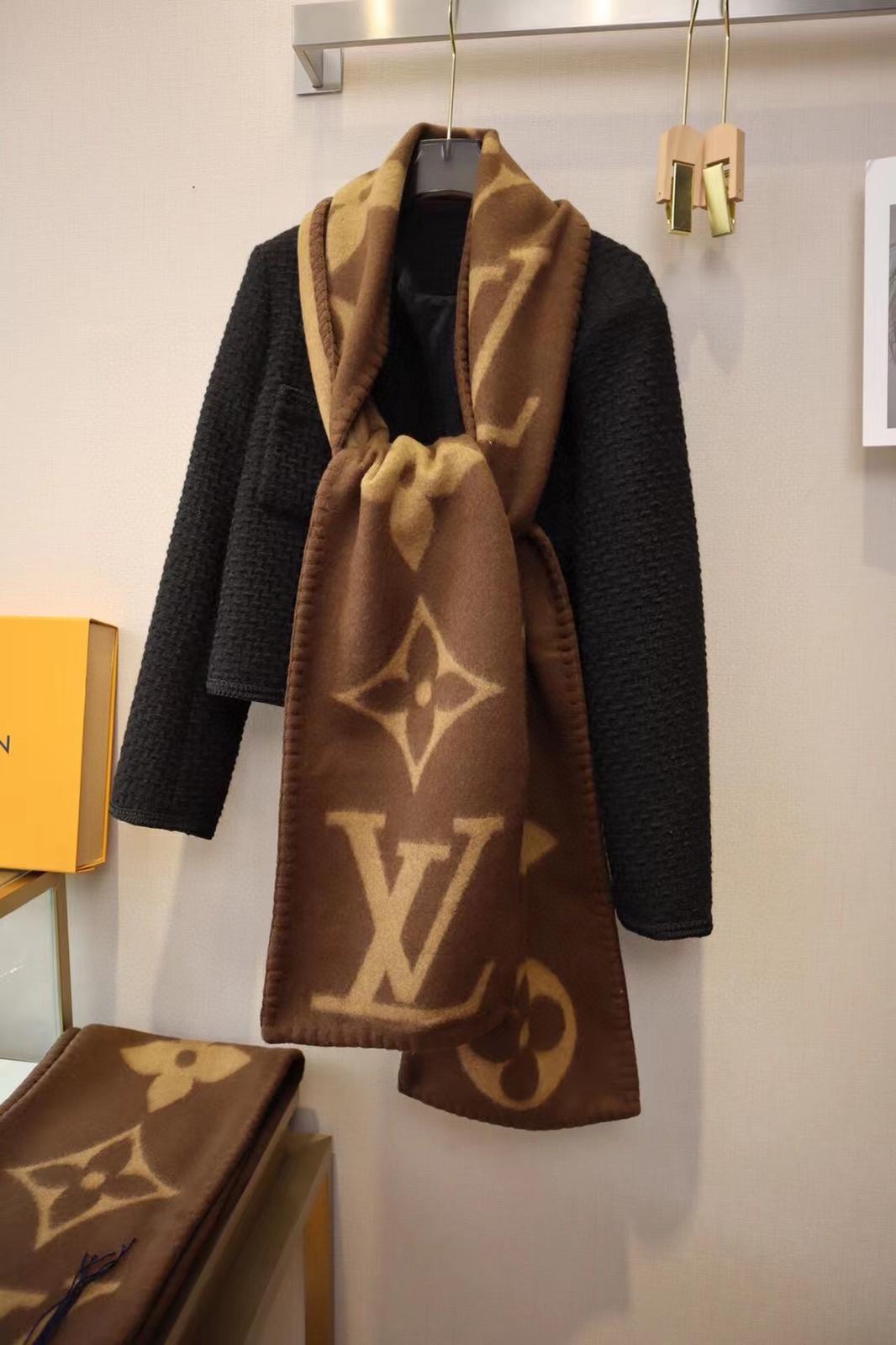 【現貨】【原單】LOUIS VUITTON SWEET DREAMS 羊絨頸巾