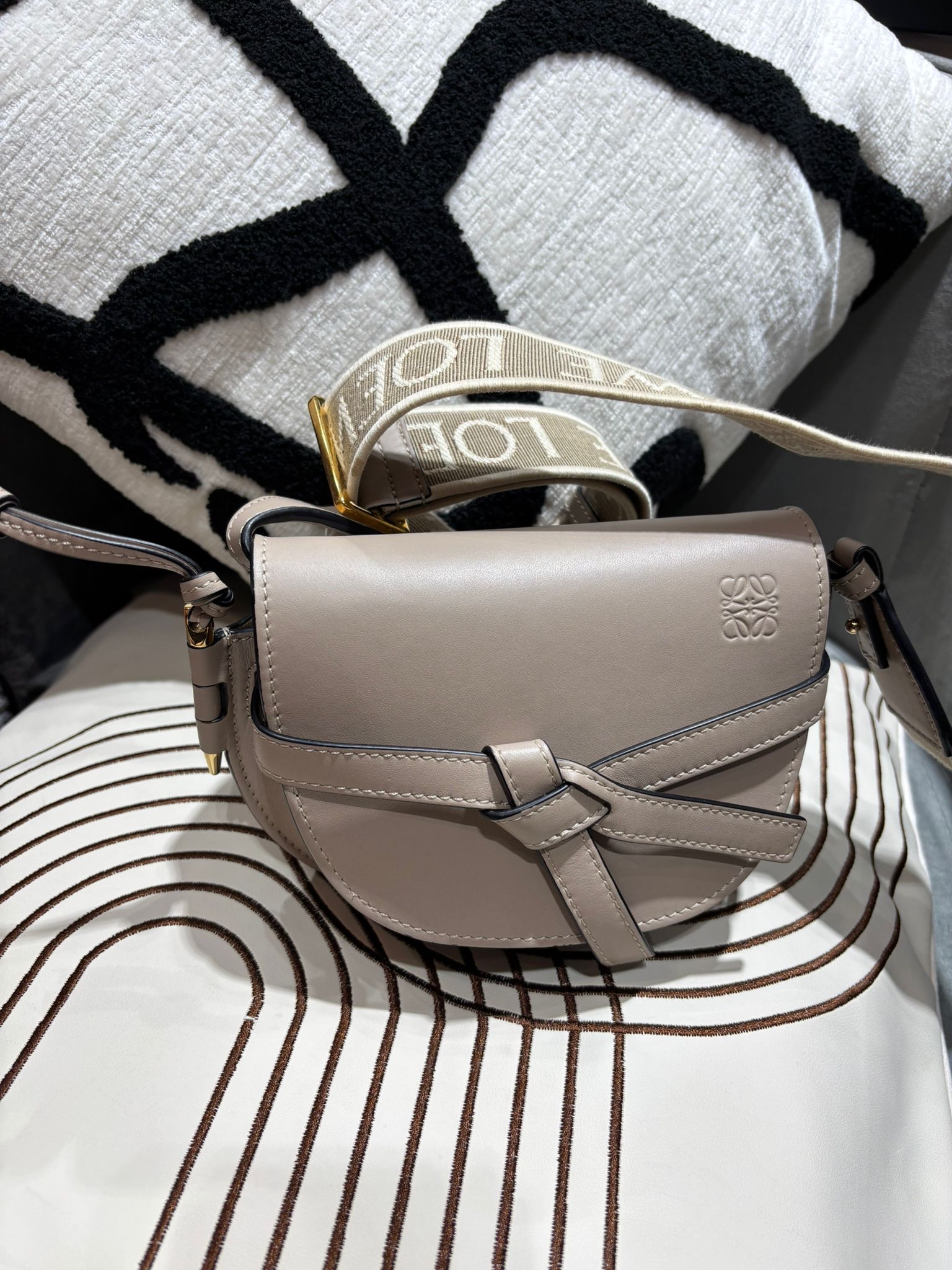 Loewe Mini Gate Calfskin Sand 100%Authentic, 98%New ✅Dust bag