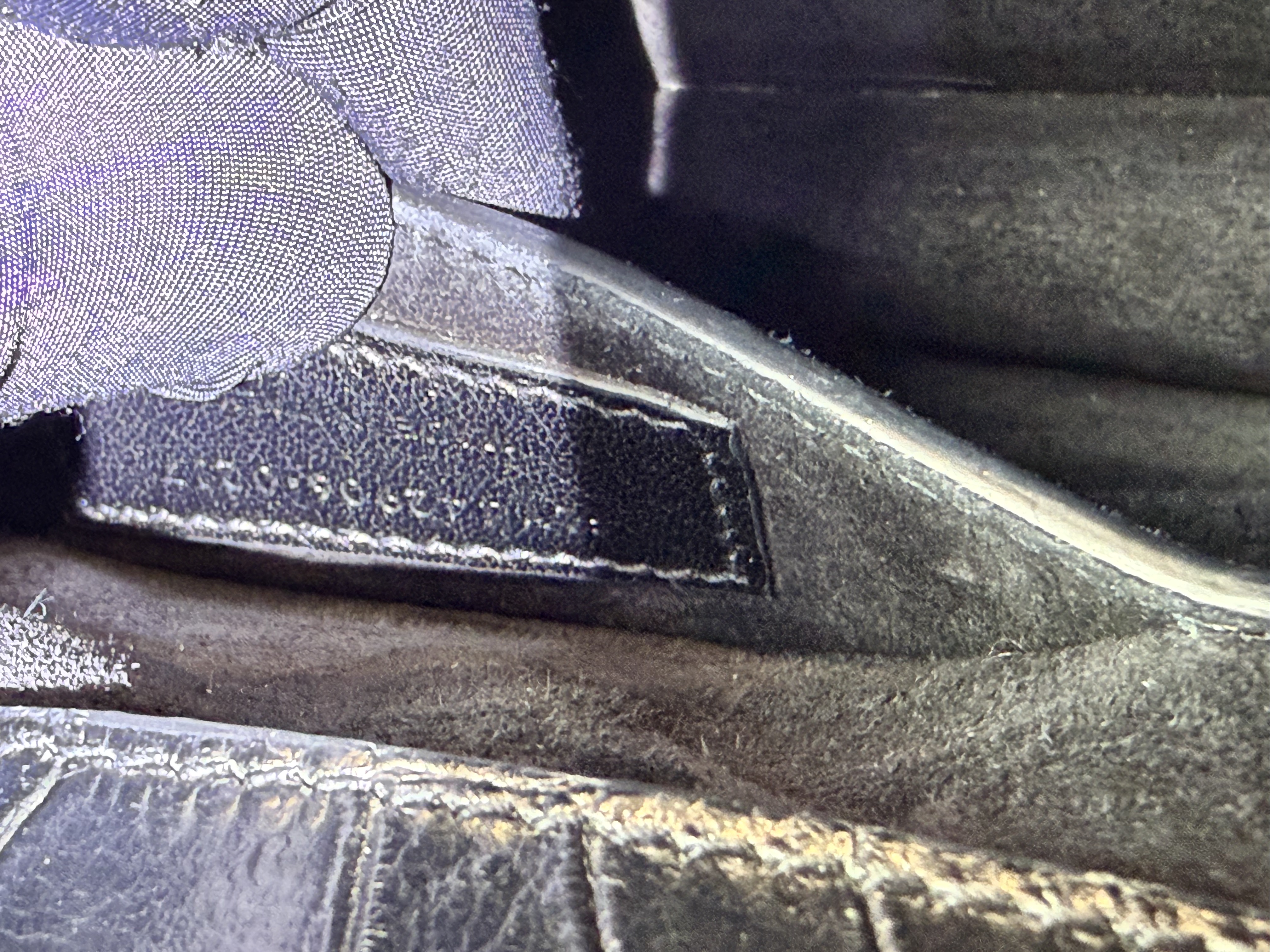 YSL日落包鰐魚壓紋銀Logo鏈條斜孭包