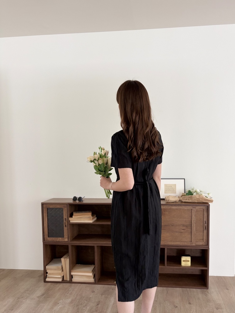 Lune Textured Dress (Black)