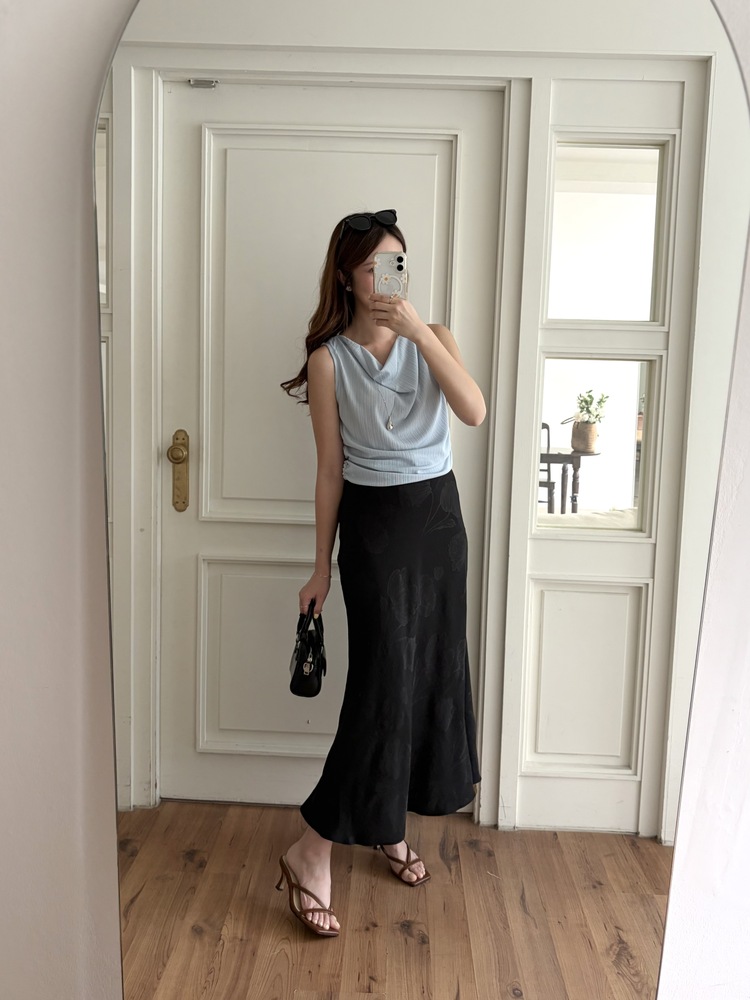Draped Sleeveless Top (Blue)