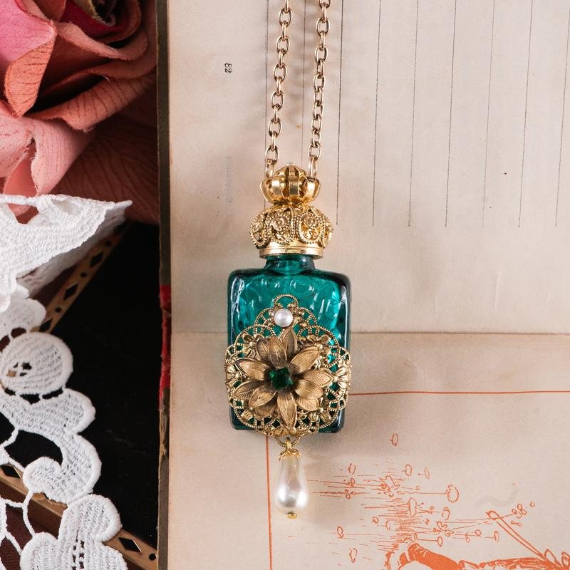 Vintage 3D Embossed Floral Emerald Green Glass Pearl Dangle Purse Perfume Bottle Necklace - Recomposed New Old Stock(MZ001-13)