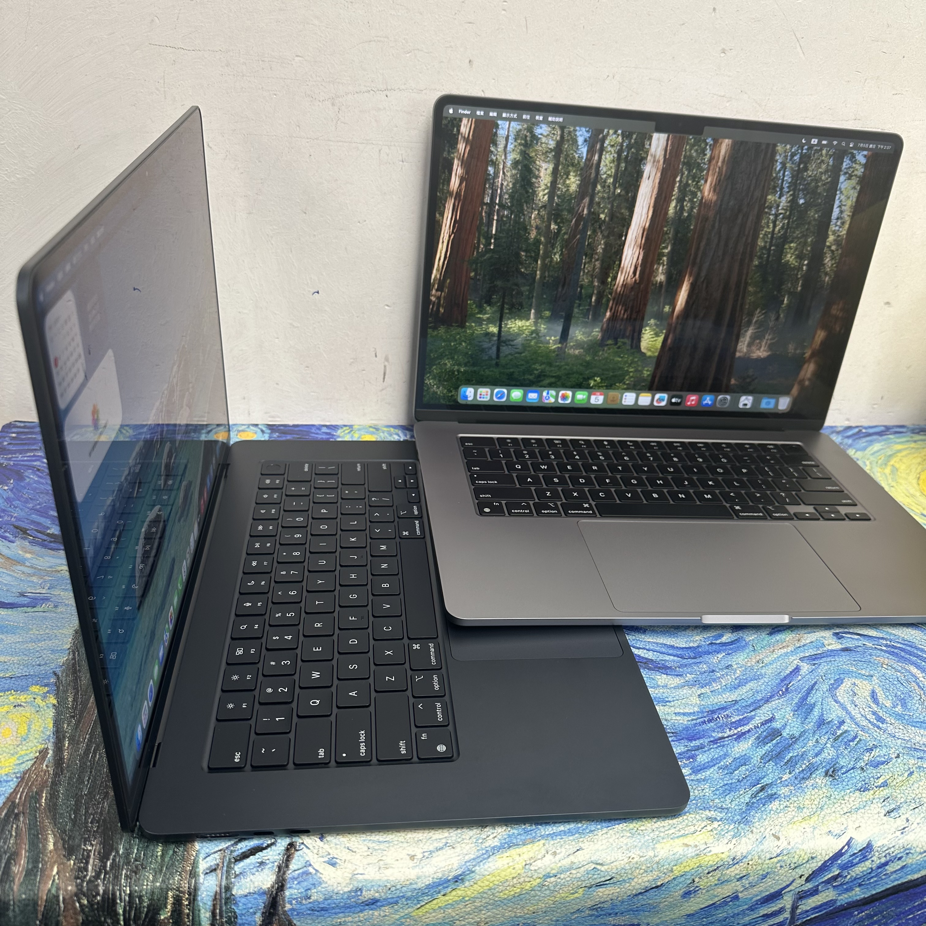 APPLE  MacBook Air M2 2023 M2 CPU/16GB Ram/1TB SSD/10核心GPU/Liquid Retina XDR Mon/15吋/太空灰，午夜藍/ Laptop /Notebook / Gaming
