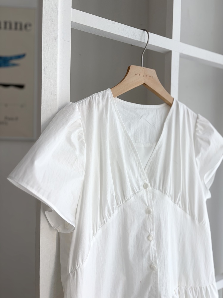 Airy Button Front Long Dress (Black)