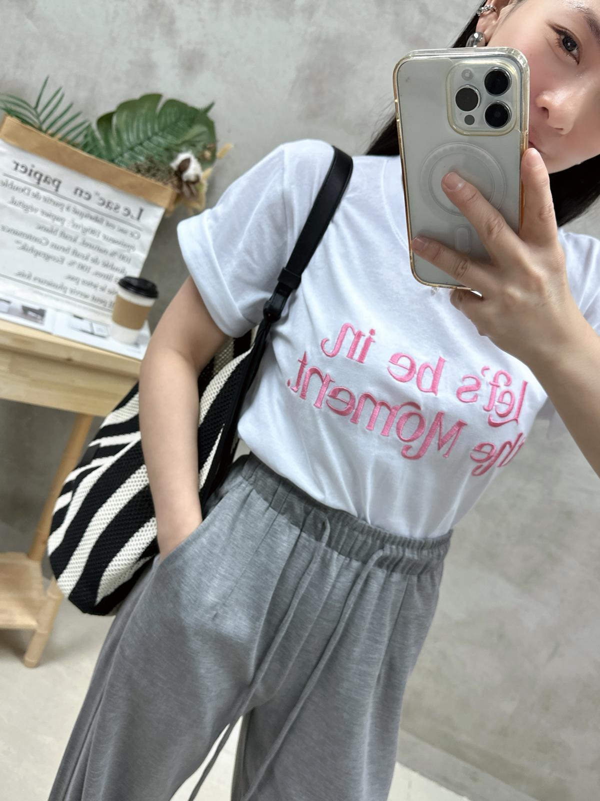 N16立體刺繡字Tee Tee