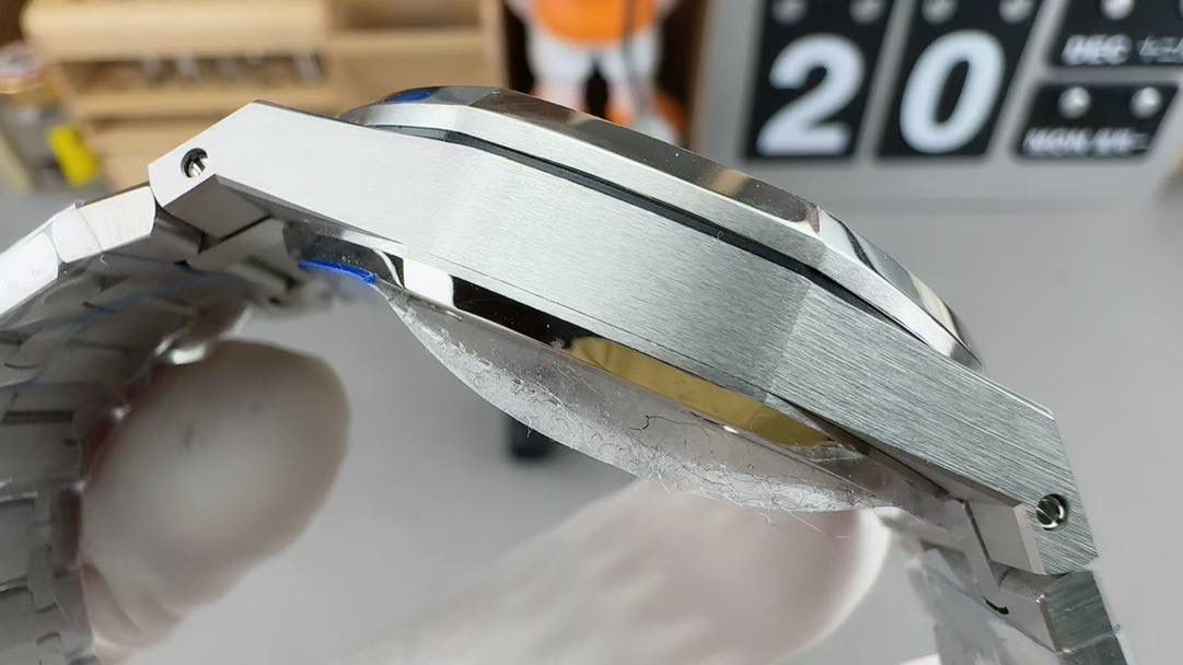 🚀爱彼AP67651 间玫金白盘/33mm/石英2713机💯