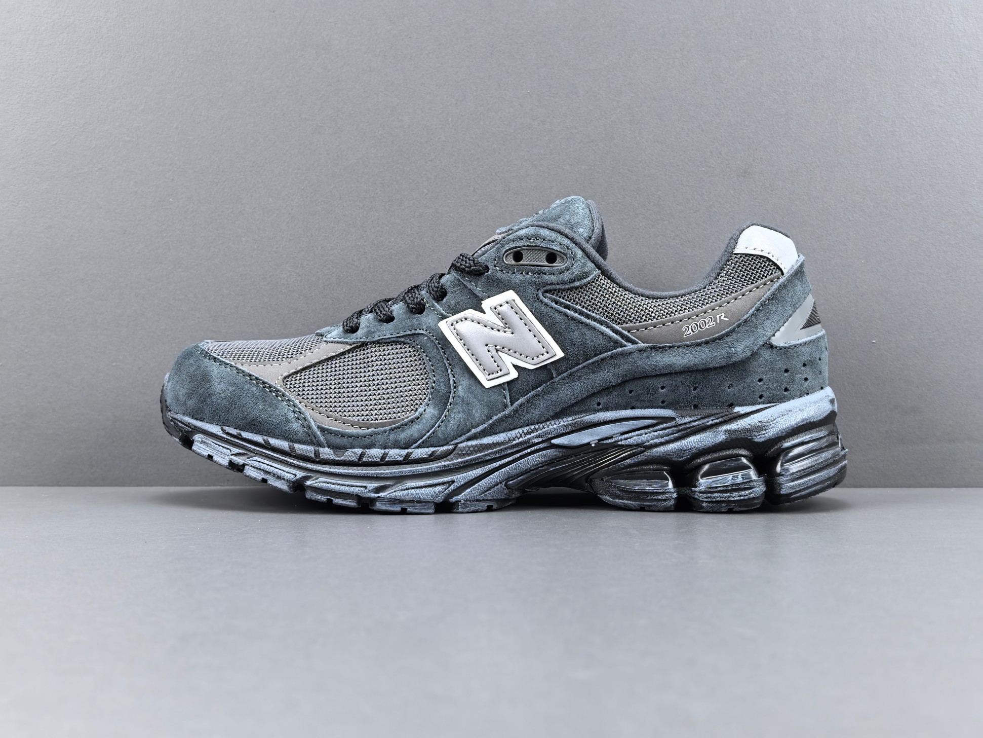 New Balance 2002R ML2002RBV