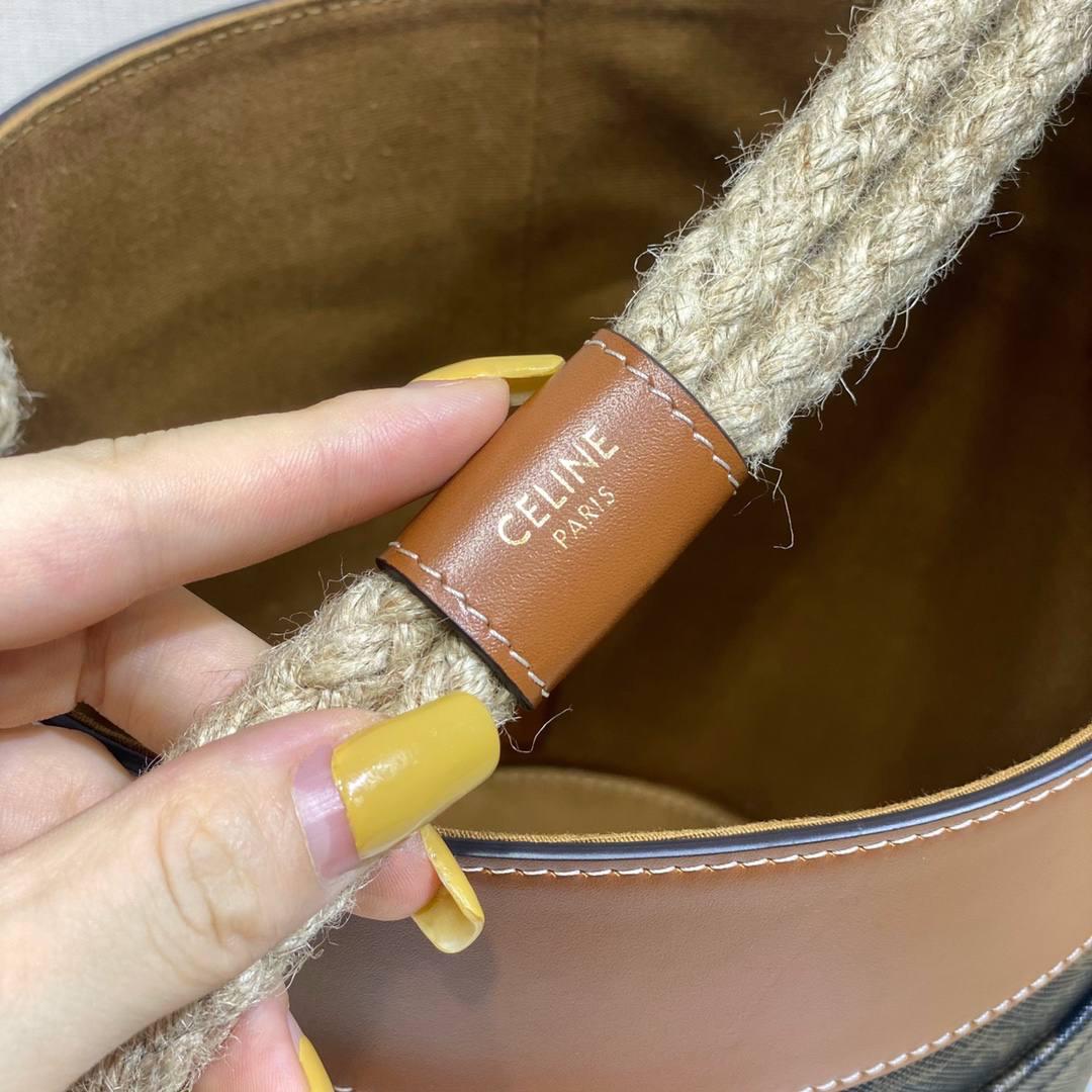 🔥大货实拍图 𝗖𝗘𝗟𝗜𝗡𝗘♥𝗕𝗨𝗖𝗞𝗘𝗧 𝗖𝗢𝗥𝗗𝗘麻绳水桶包 编号：196272 尺寸：19*23*19cm