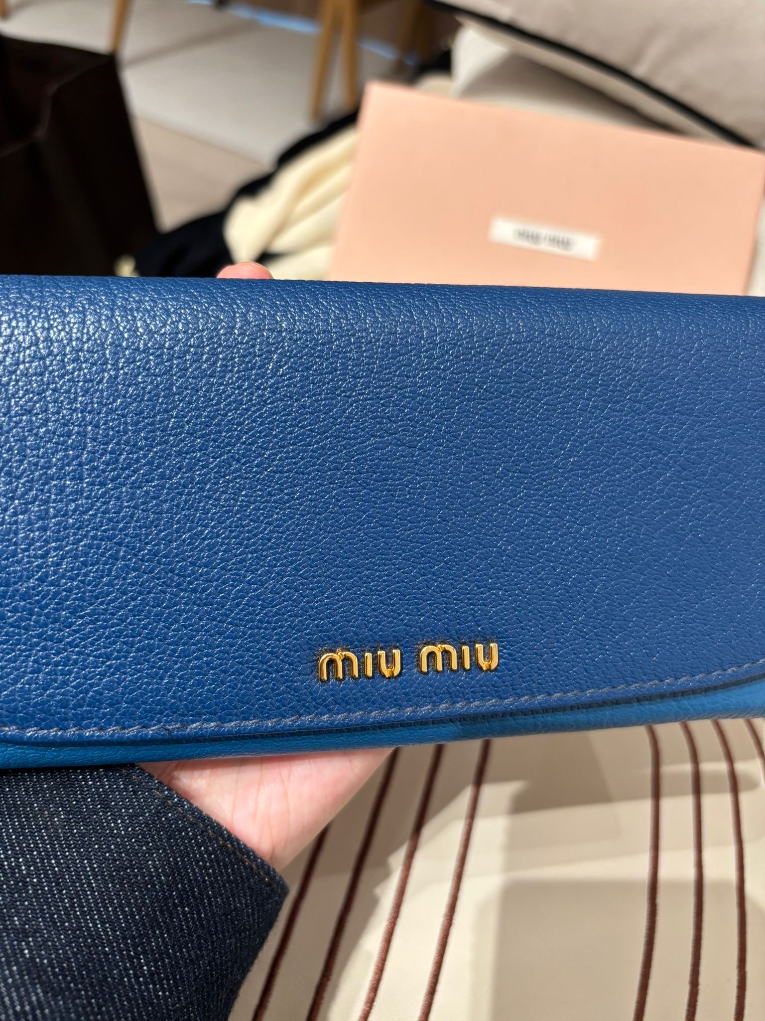 Miu Miu long wallet 100%Authentic ,95%new ✅ certificate ✅box 