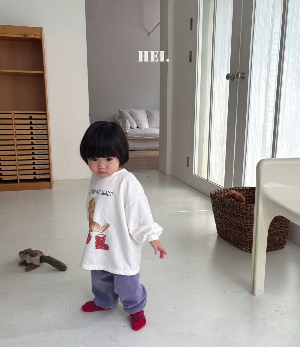 Hei | Kitty Long T-Shirt