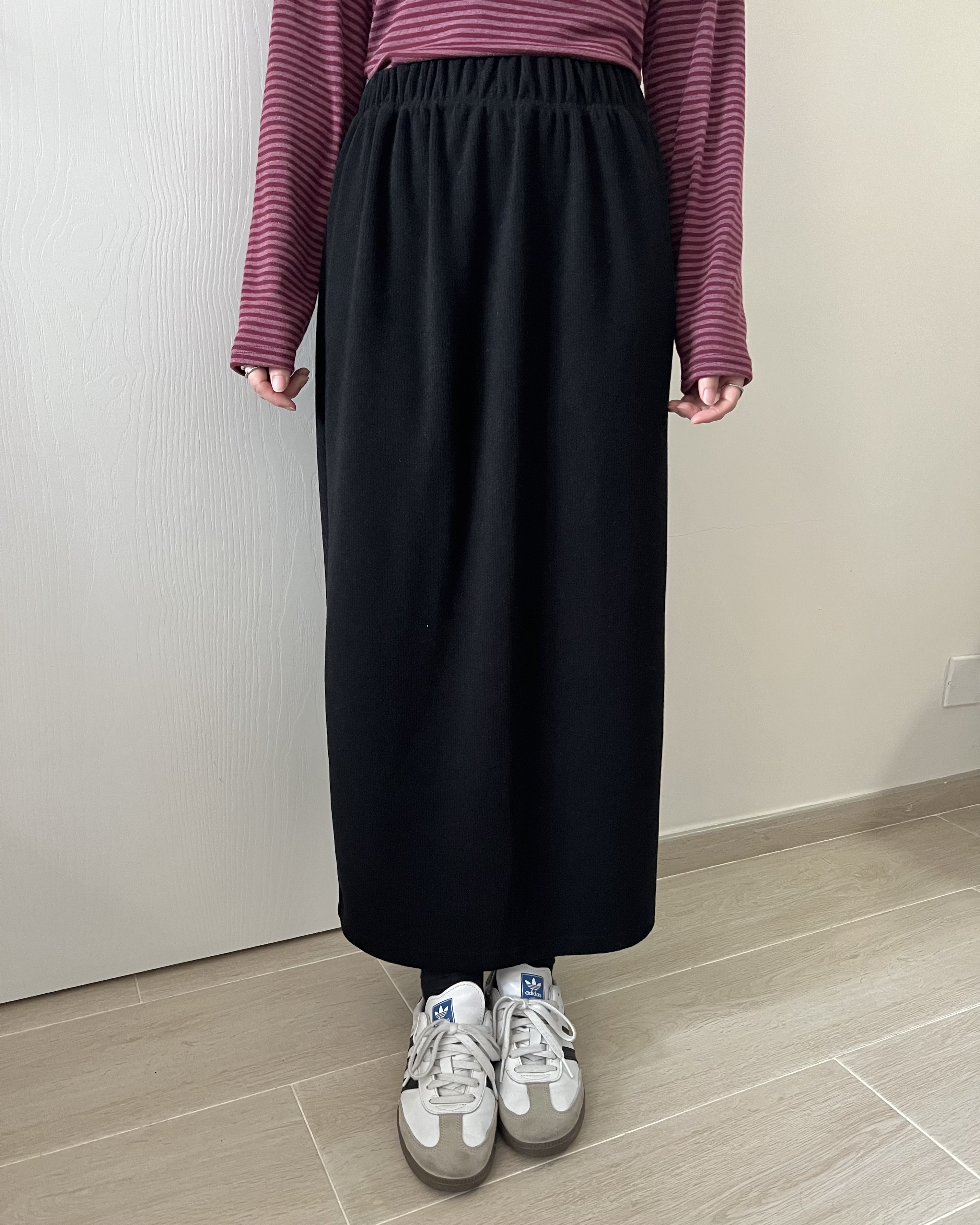 親膚軟熟細坑紋長裙 