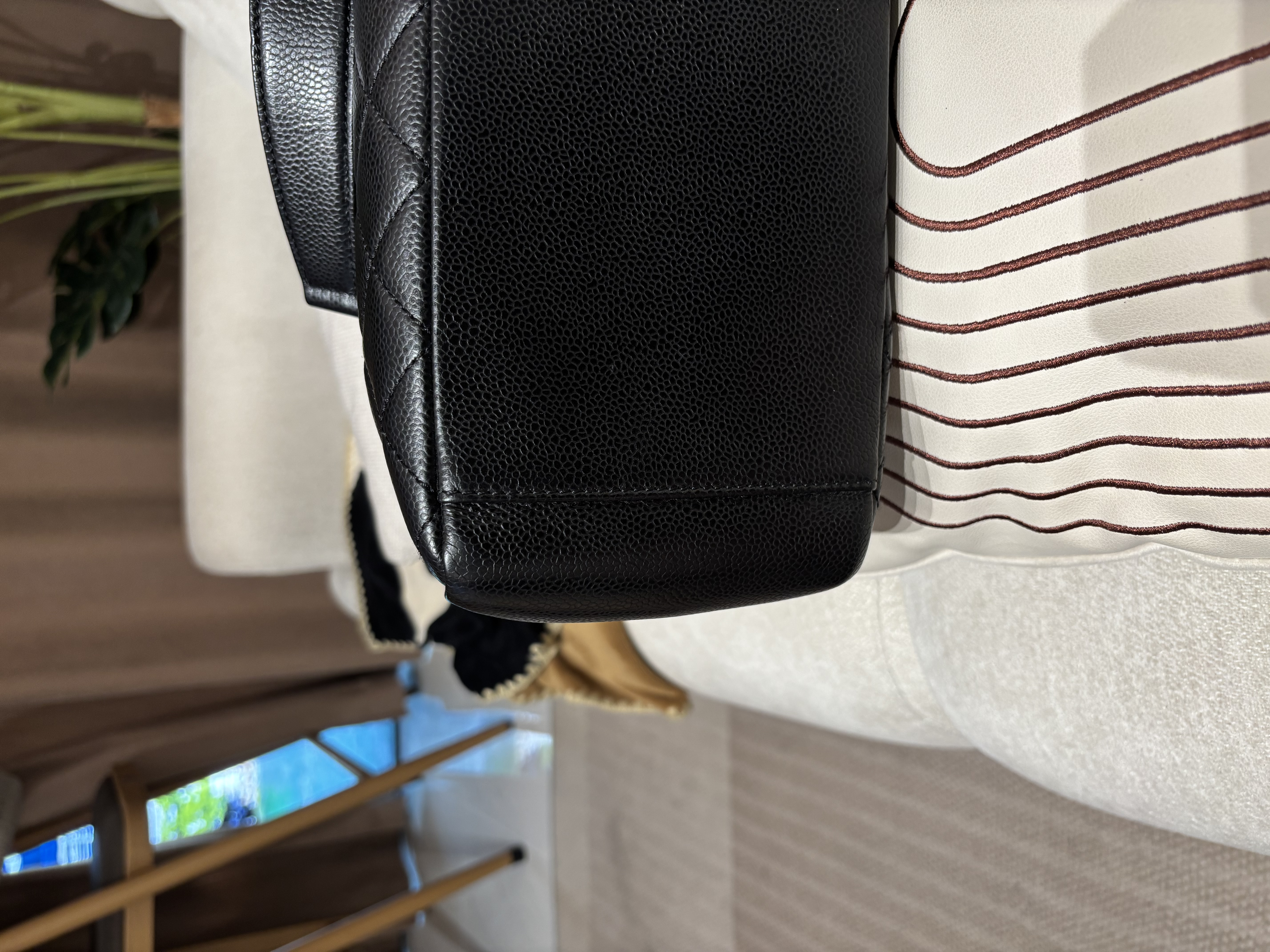 Chanel GST Tote Bag 黑色荔枝牛皮銀鏈 100%Authentic, 98%new ✅19 card ✅dust bag 