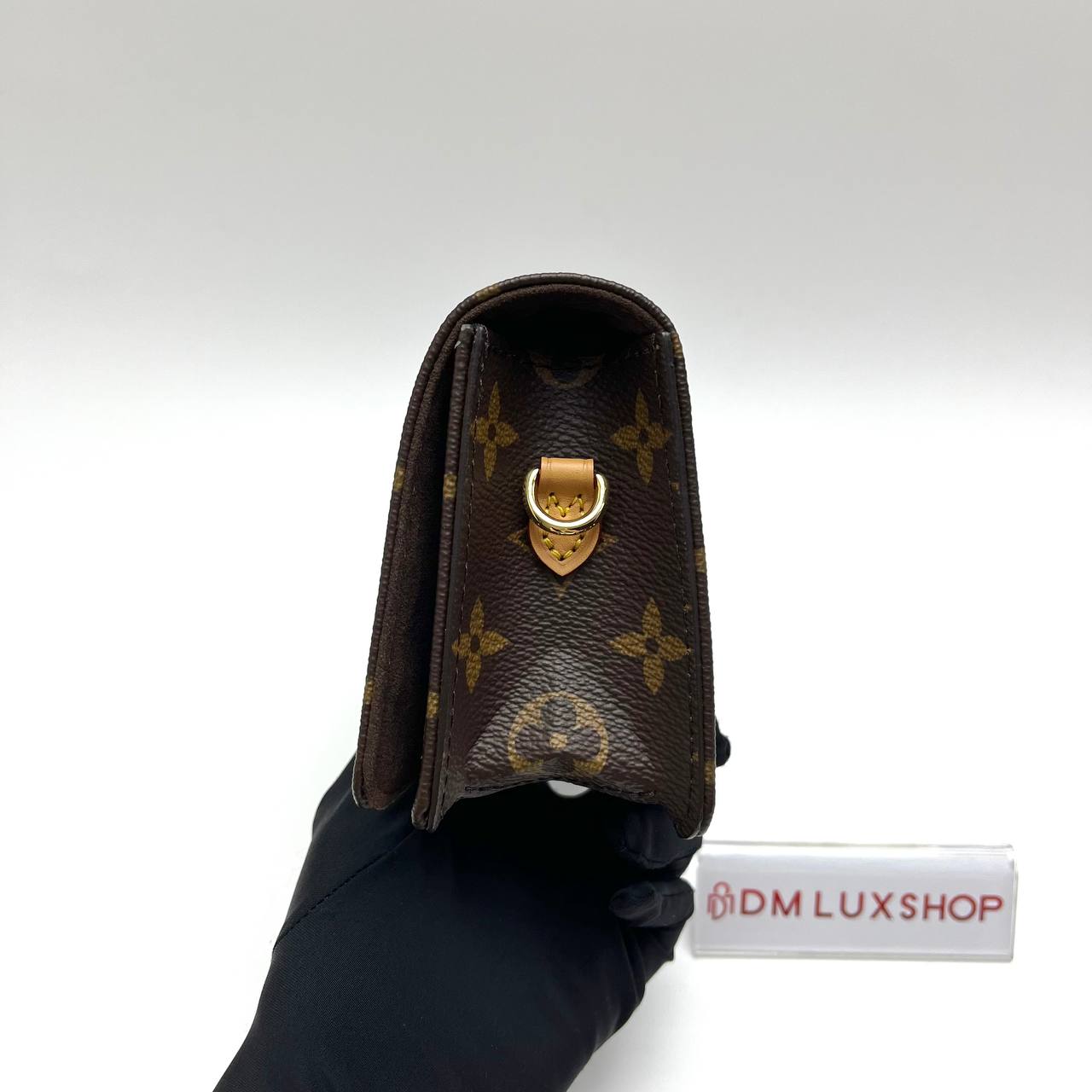 LV Monogram Canvas Lily WOC