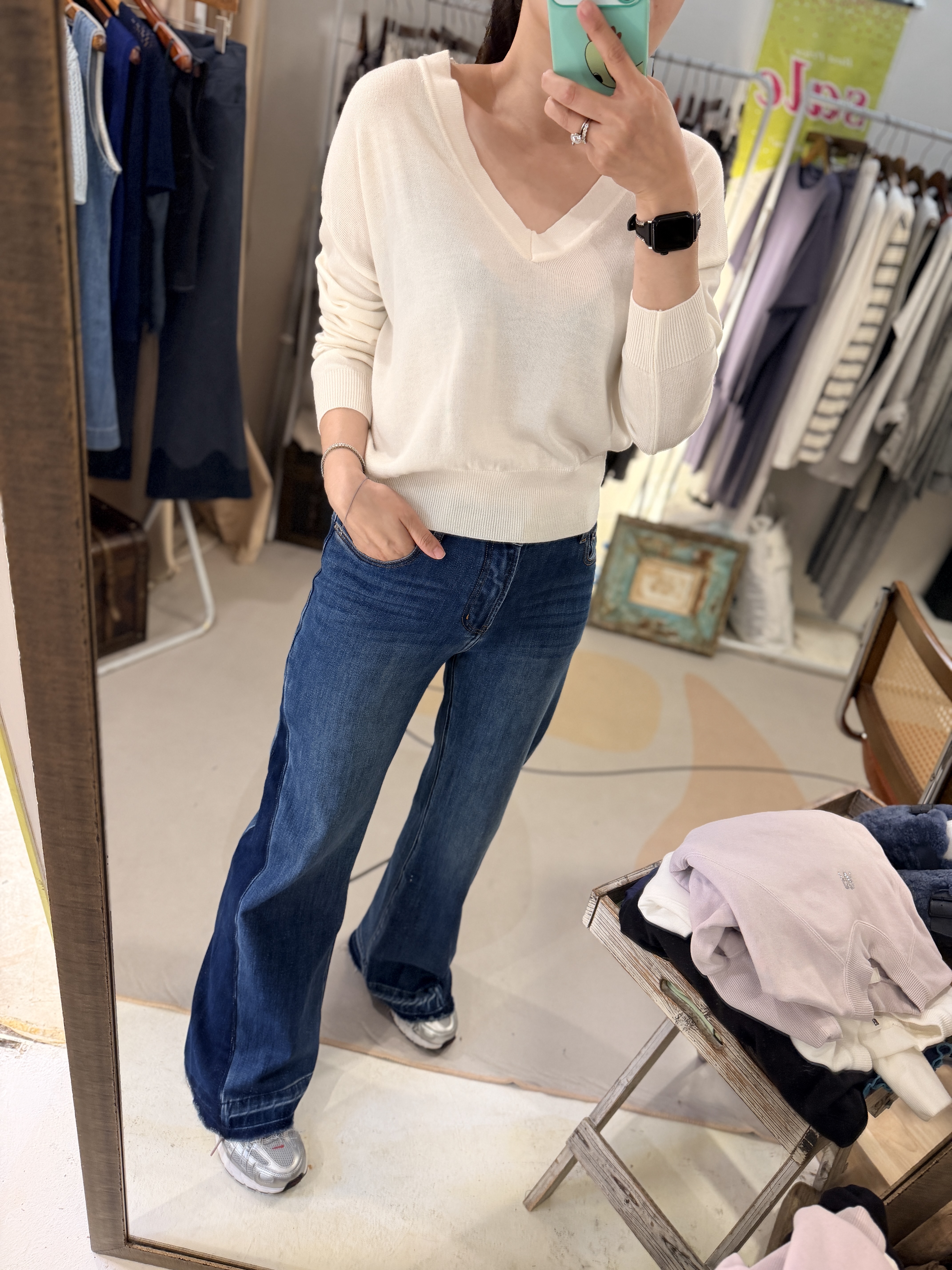 V neck basic knit