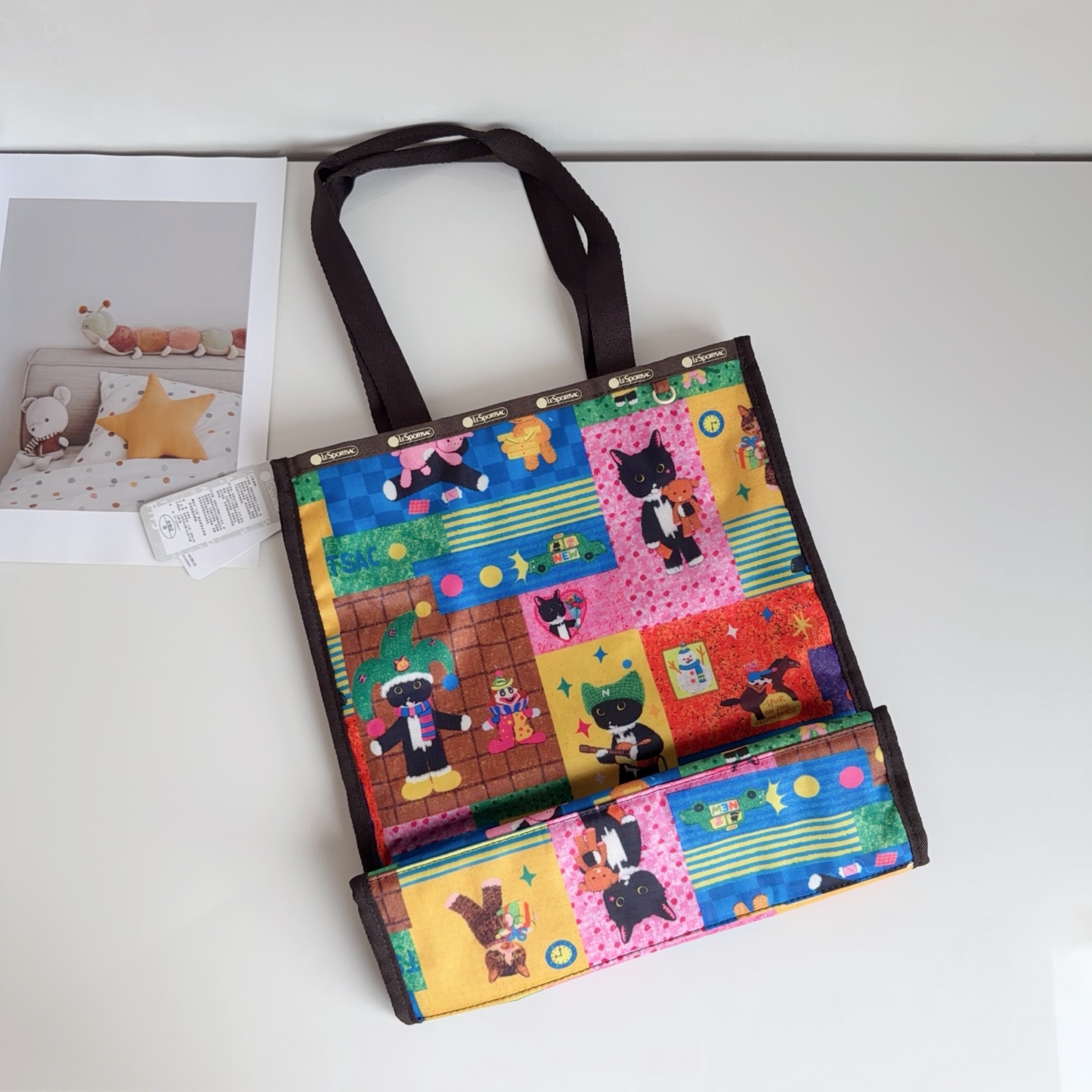 LeSportsac 藝術家聯名黑貓拼色托特袋