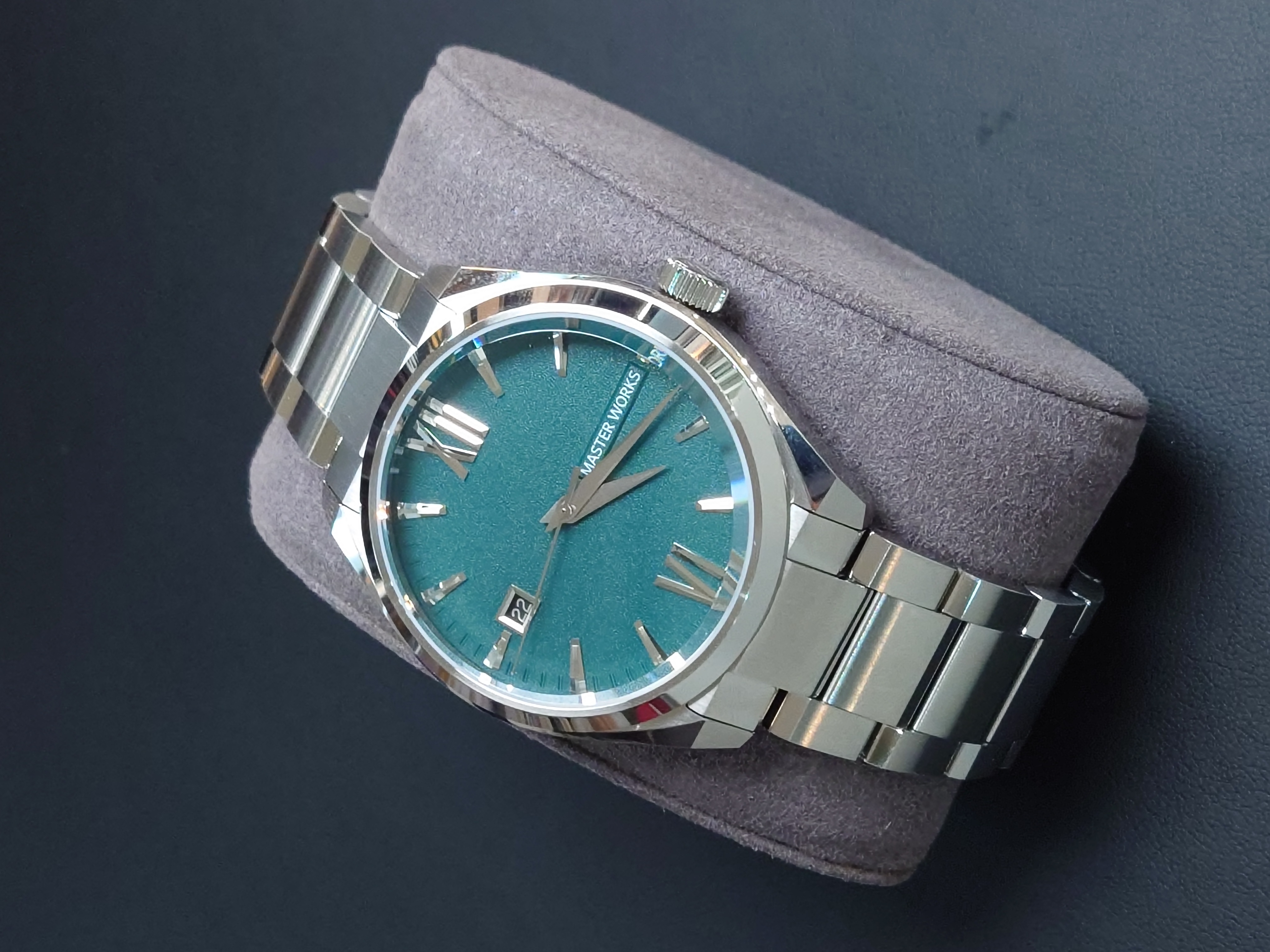 Master Works ANGOLOACUTO Green