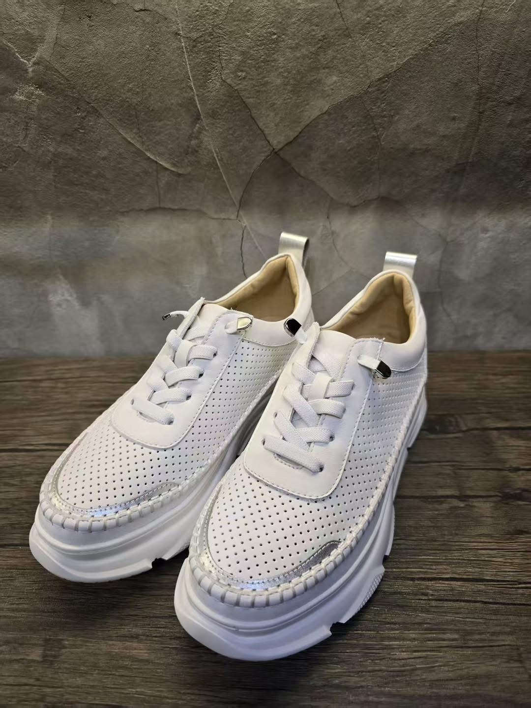 新款🩷厚底羊皮鞋