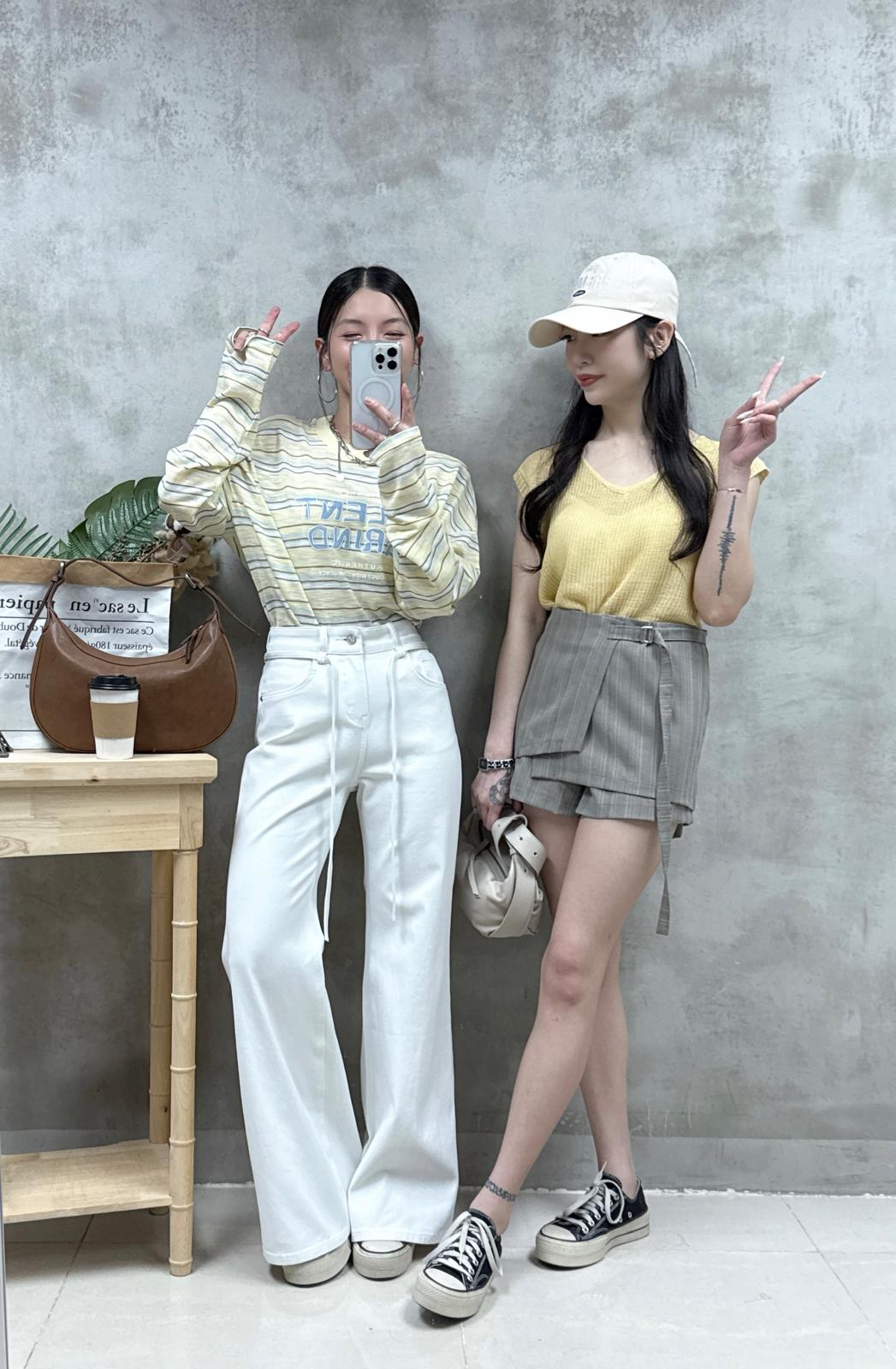 E04 V領側扣線Top